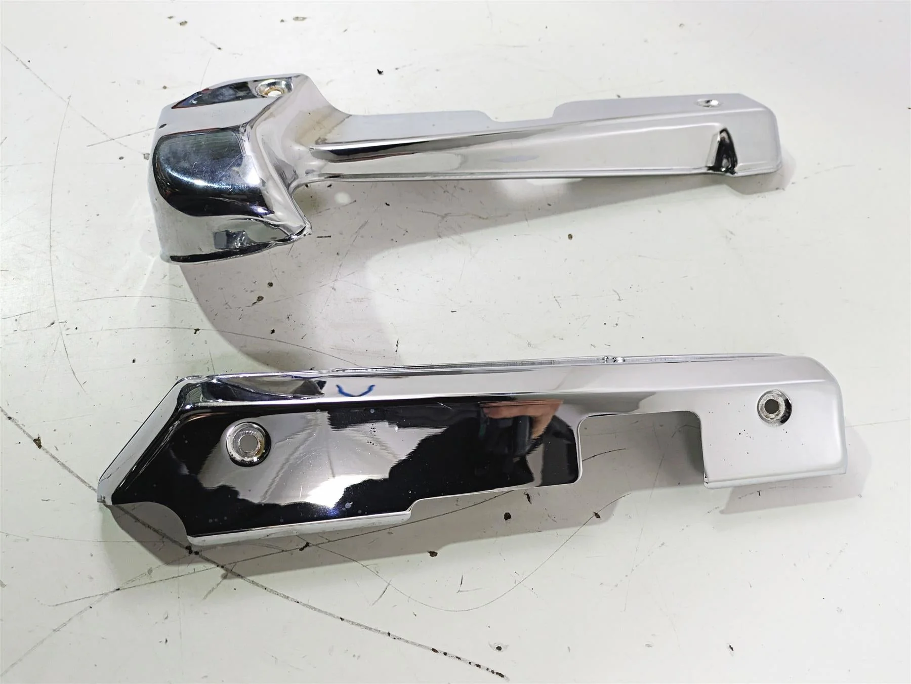 1998 Moto Guzzi California 1100 EV Lower Frame Chrome Cover Set GU03446900 - Image 10