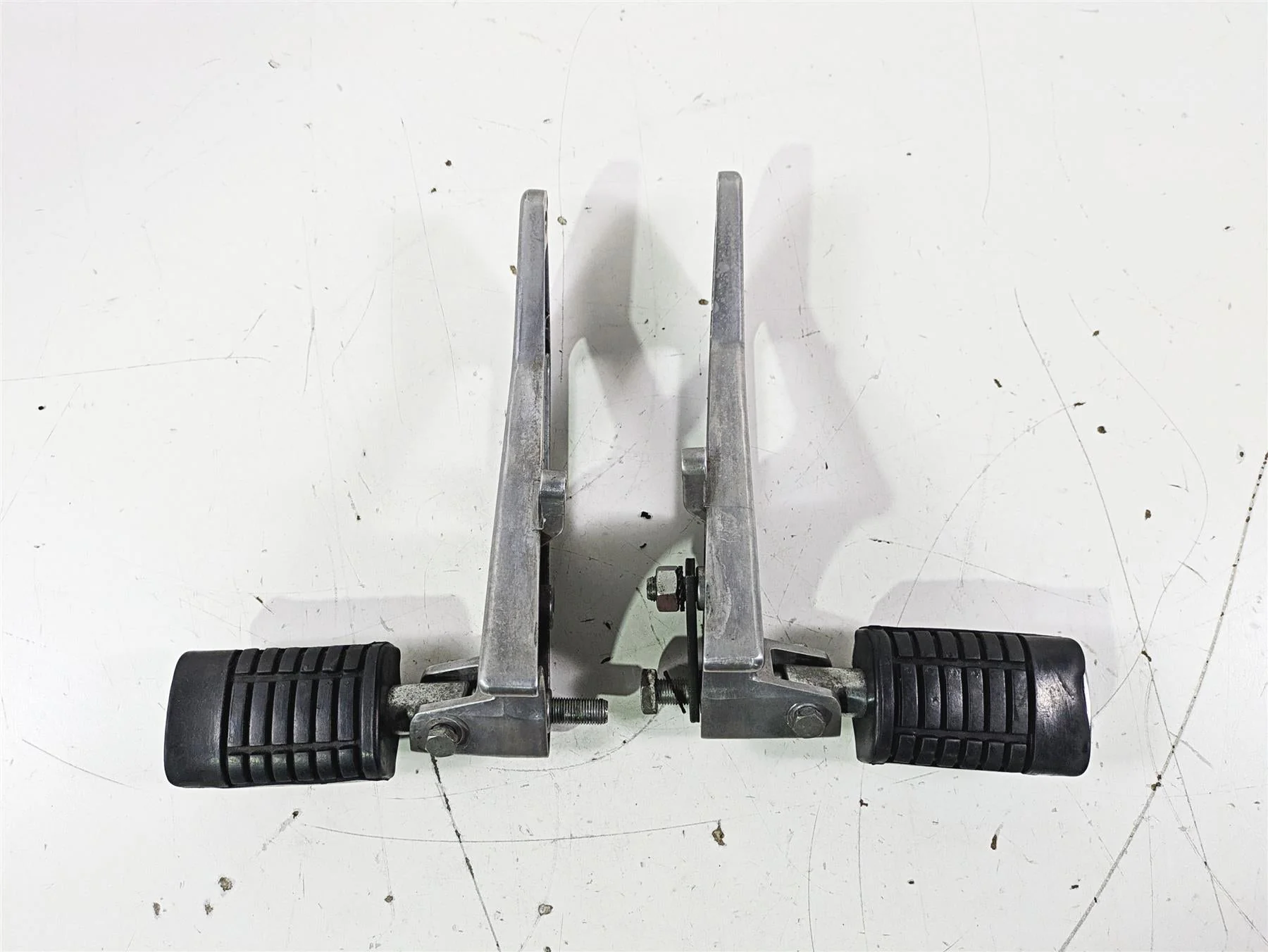 1998 Moto Guzzi California 1100 EV Rear Passenger Footpeg Set GU29443550 - Image 4
