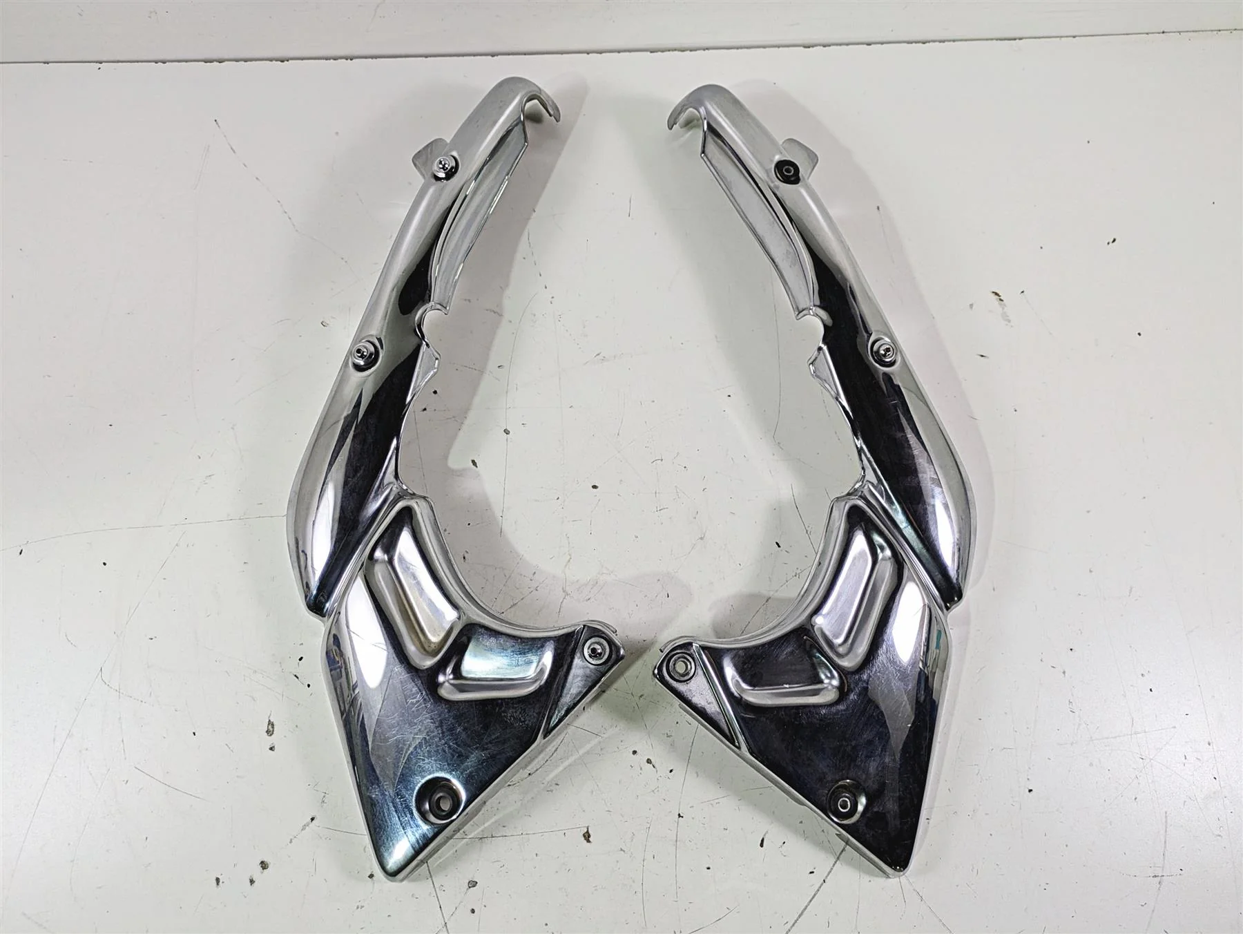 1998 Moto Guzzi California 1100 EV Rear Side Chrome Cover Fairing Set GU03467300 - Image 4