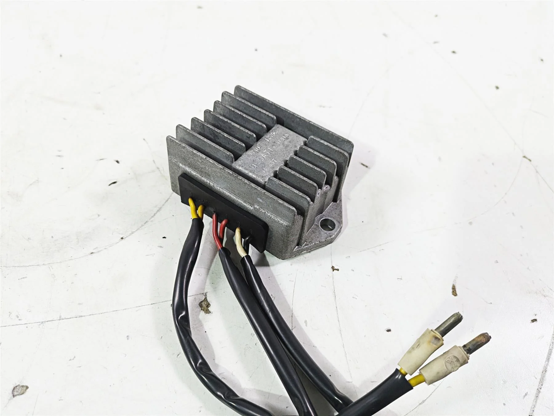 1998 Moto Guzzi California 1100 EV Rectifier Voltage Regulator GU37703805 - Image 11