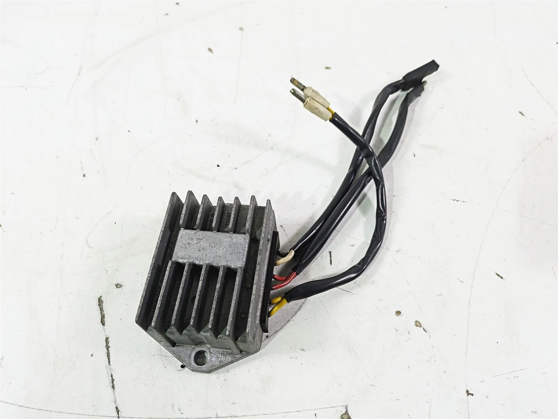 1998 Moto Guzzi California 1100 EV Rectifier Voltage Regulator GU37703805 - Image 2