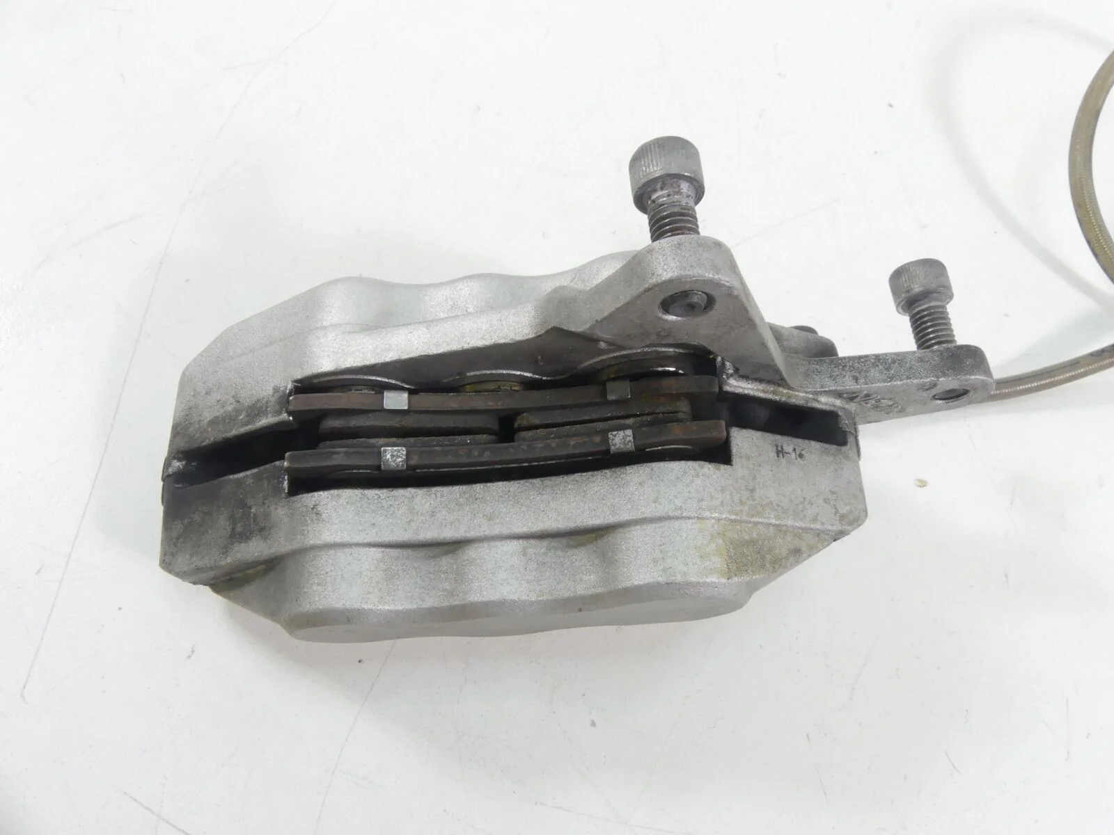 1999 Buell X1 Lightning Nissin 6 Piston Front Brake Caliper + Line H0110.FA - Image 4