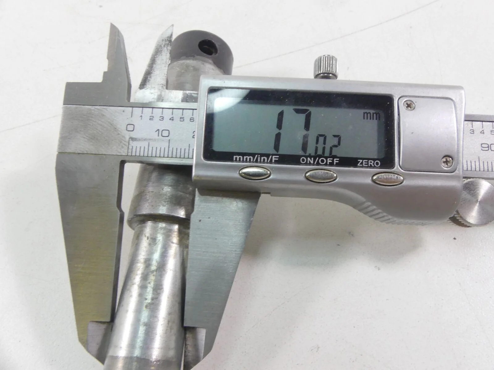 1999 Buell X1 Lightning Straight Front Axle Wheel Spindle - 3/4" G0120.2C - Image 9
