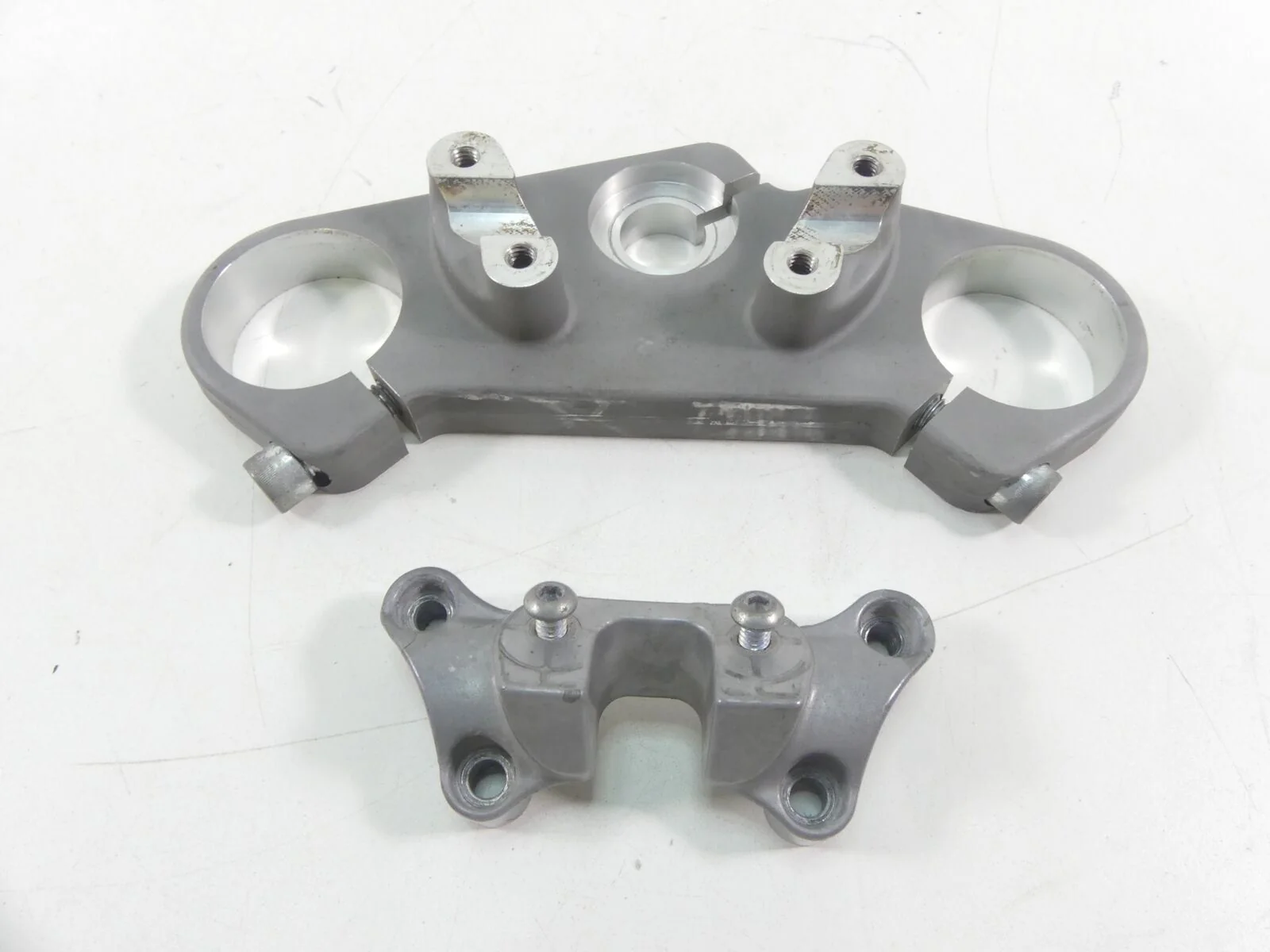 1999 Buell X1 Lightning Upper Triple Tree Steering Clamp 54mm J0105.BB - Image 5