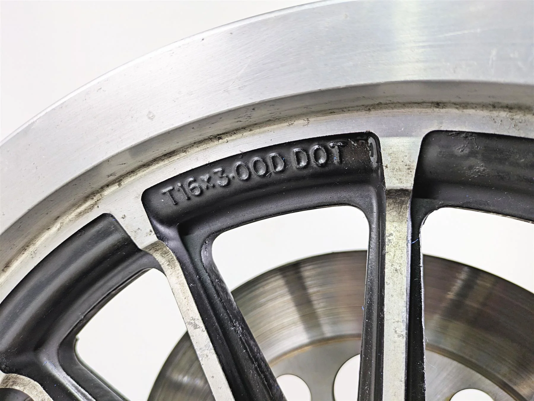 1999 Harley Dyna FXDL Low Rider 16x3 Rear Wheel 13 Spoke Cast Rim 41012-96 - Image 7
