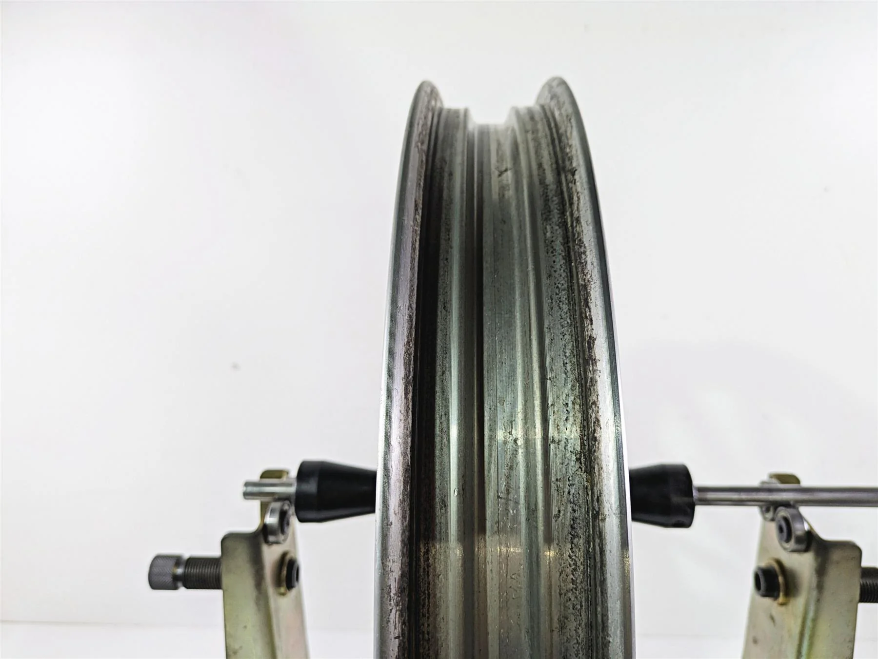 1999 Harley Dyna FXDL Low Rider 19x2.15 Front Wheel 13 Spoke Cast Rim 43499-96 - Image 3