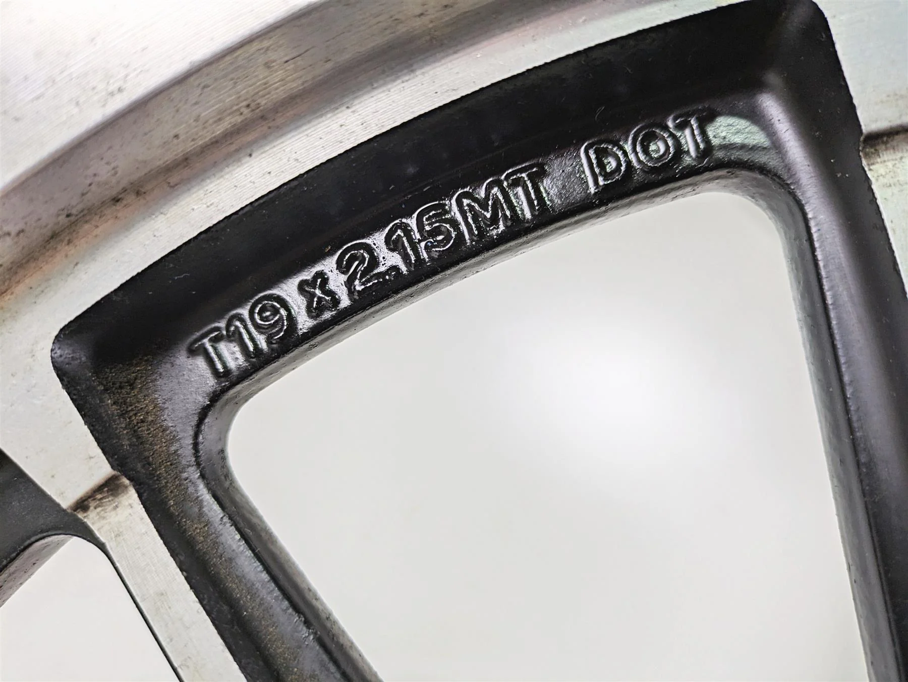 1999 Harley Dyna FXDL Low Rider 19x2.15 Front Wheel 13 Spoke Cast Rim 43499-96 - Image 7