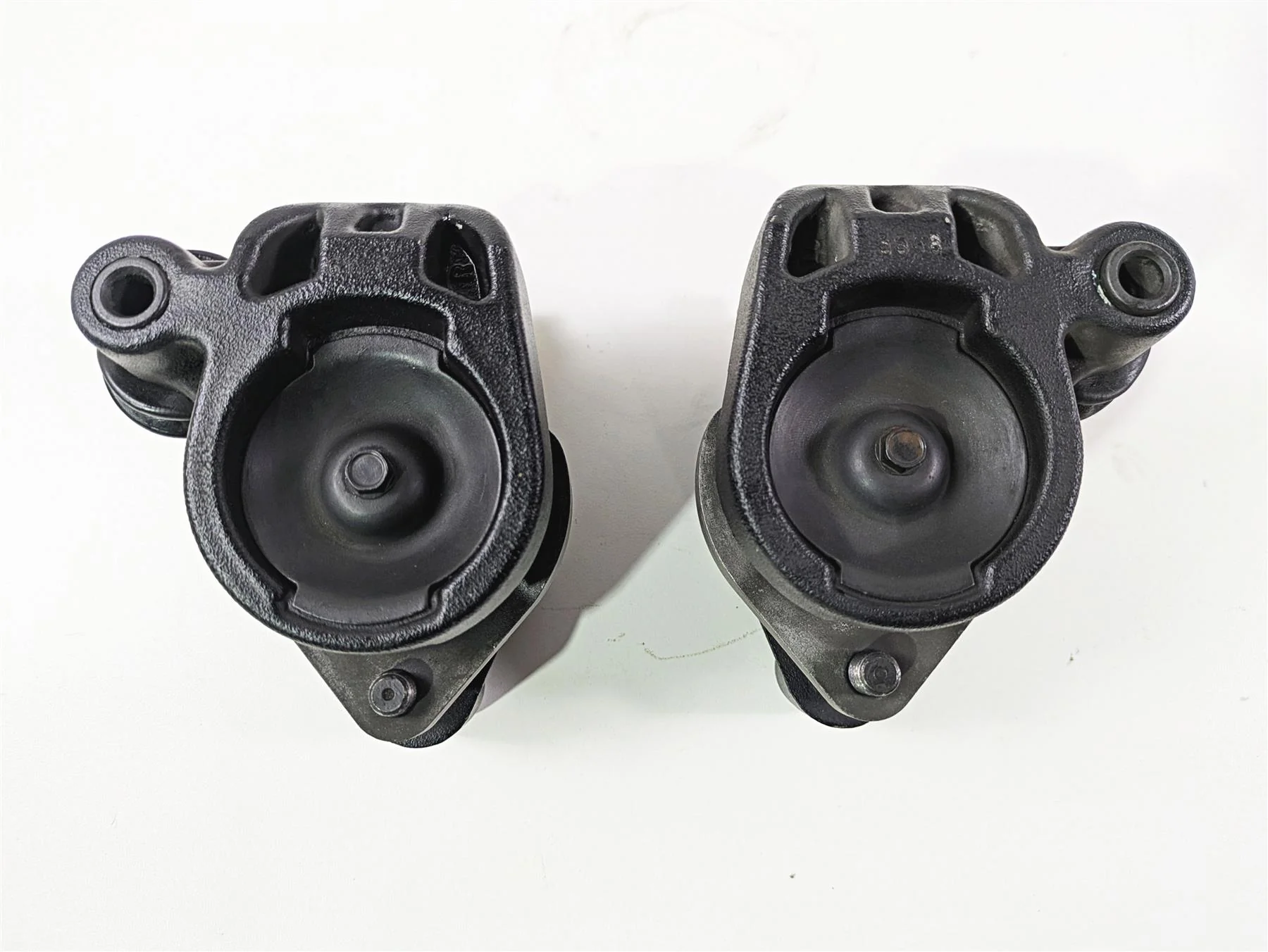 1999 Harley Dyna FXDL Low Rider Front Brake Caliper Set 44023-83C 44046-84C - Image 11