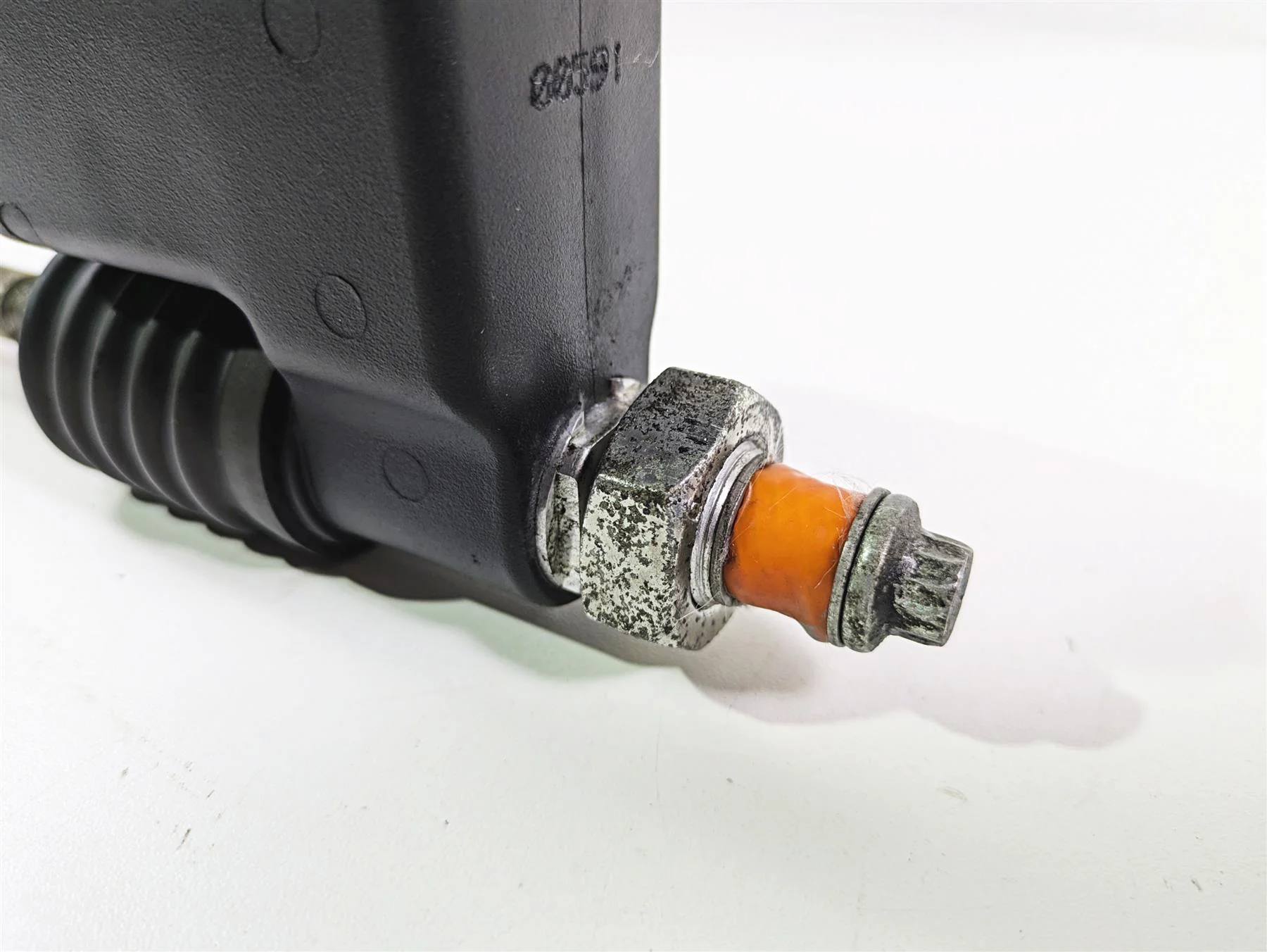 1999 Harley Dyna FXDL Low Rider Rear Brake Master Cylinder 42474-90C - Image 10