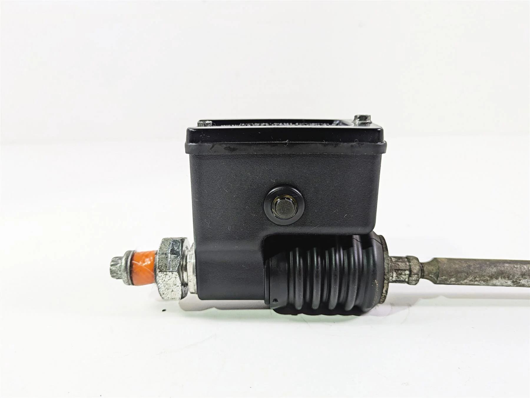 1999 Harley Dyna FXDL Low Rider Rear Brake Master Cylinder 42474-90C - Image 4