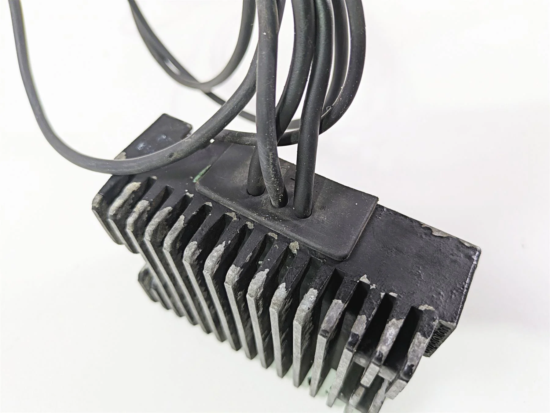 1999 Harley Dyna FXDL Low Rider Rectifier Voltage Regulator 74518-99A - Image 10