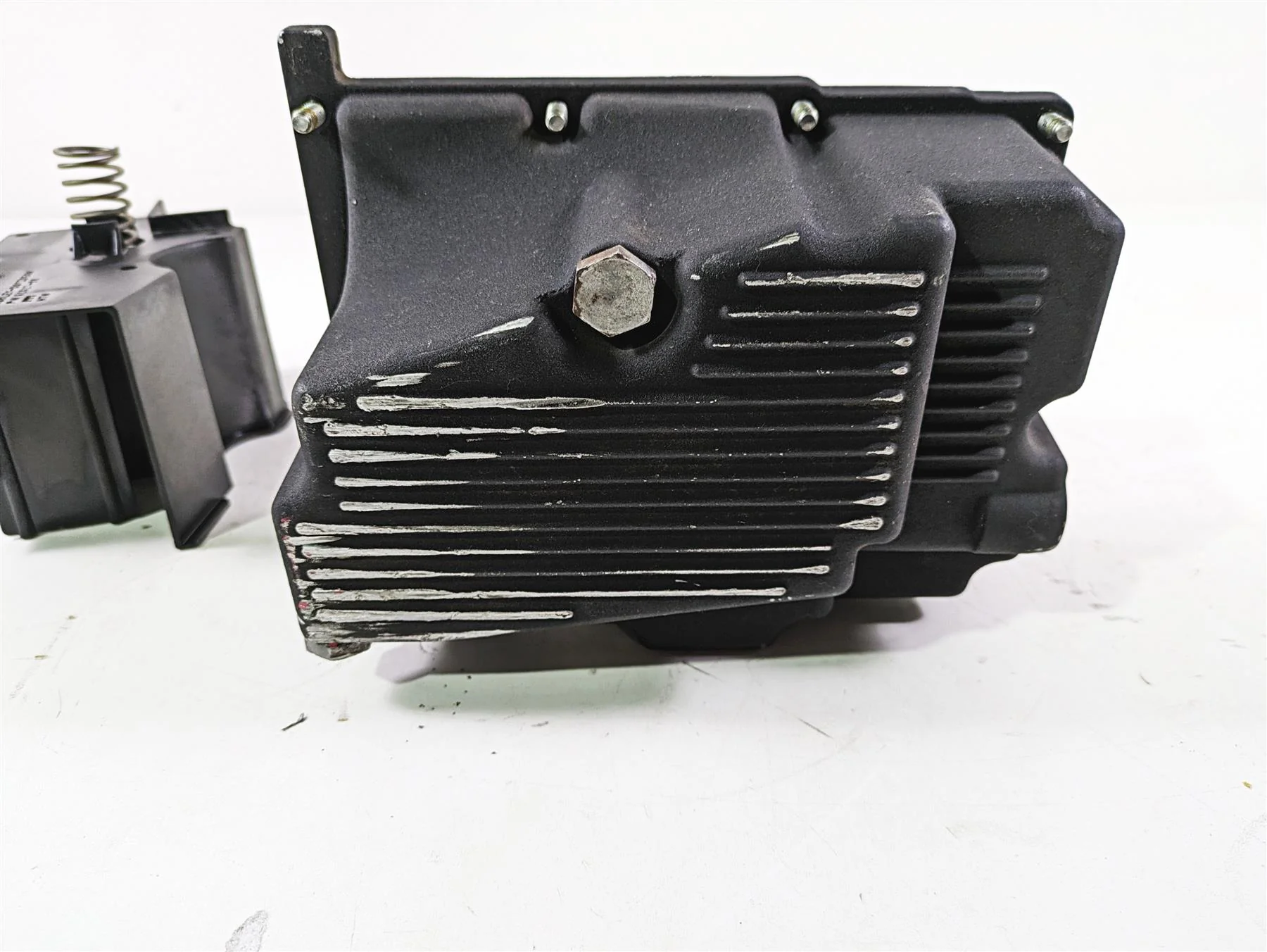 1999 Harley Dyna FXDL Low Rider Transmission Oil Pan Lower Cover 26071-99 - Image 10