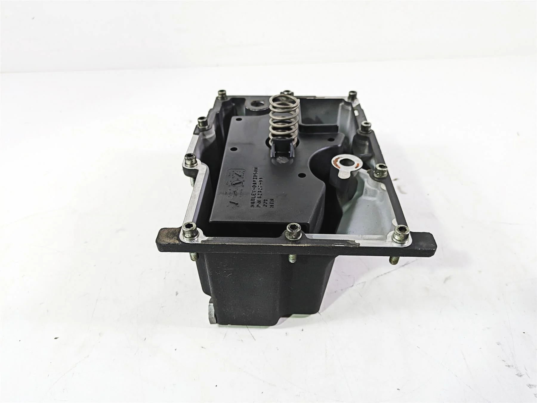 1999 Harley Dyna FXDL Low Rider Transmission Oil Pan Lower Cover 26071-99 - Image 4