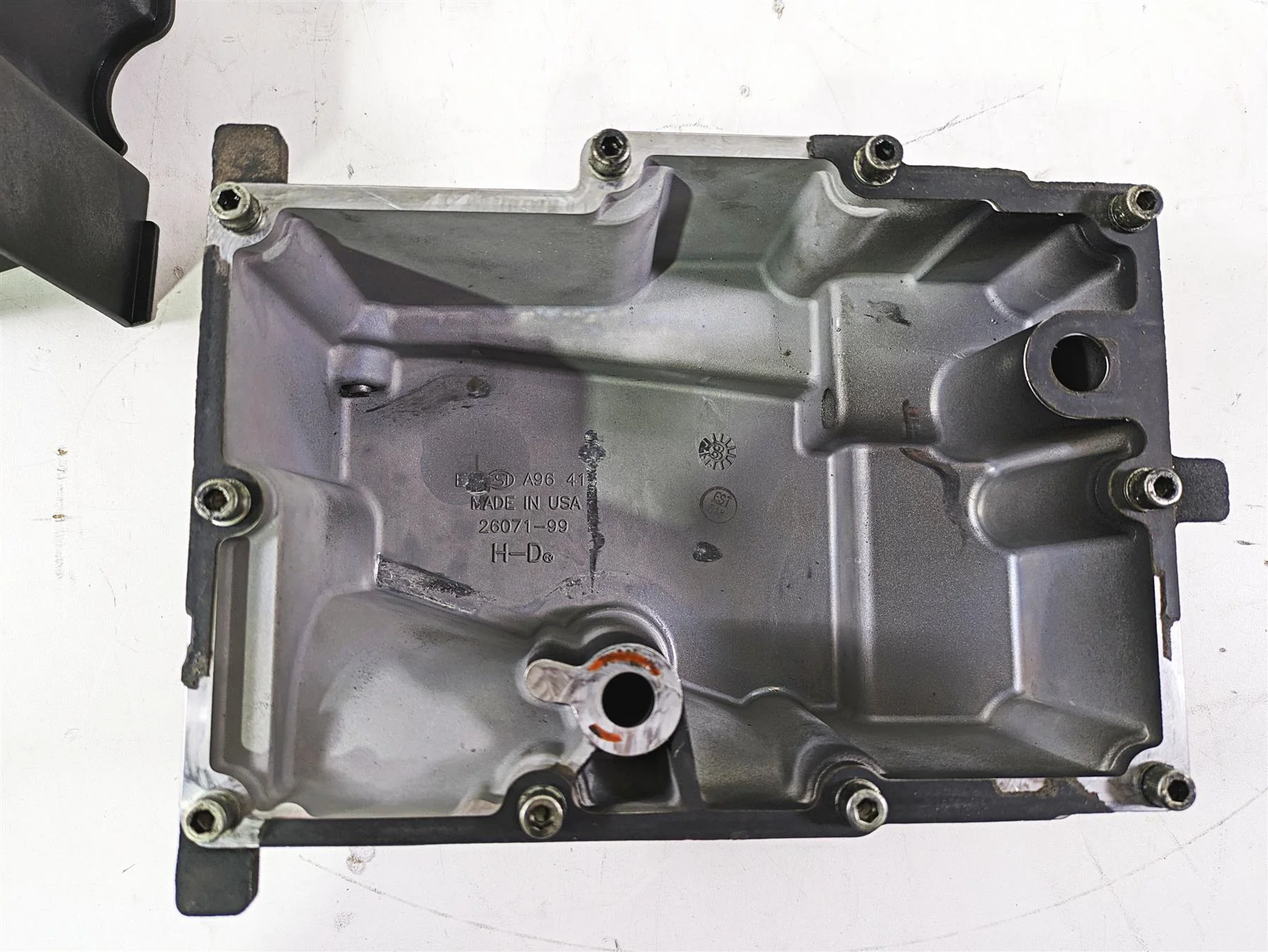 1999 Harley Dyna FXDL Low Rider Transmission Oil Pan Lower Cover 26071-99 - Image 7