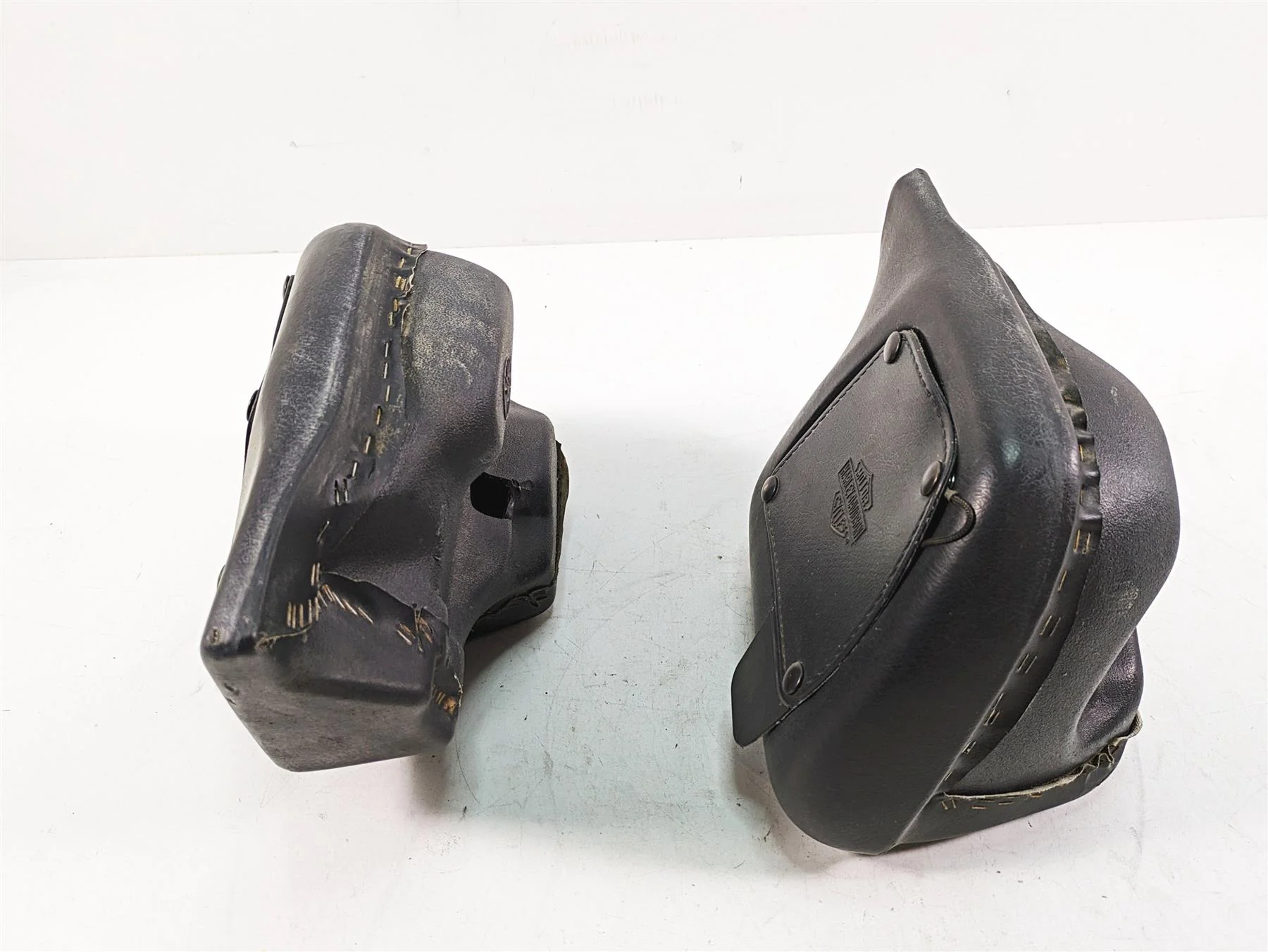 1999 Harley Touring FLHTC Electra Glide Leg Fairing Storage Box Set 58683-89B - Image 5