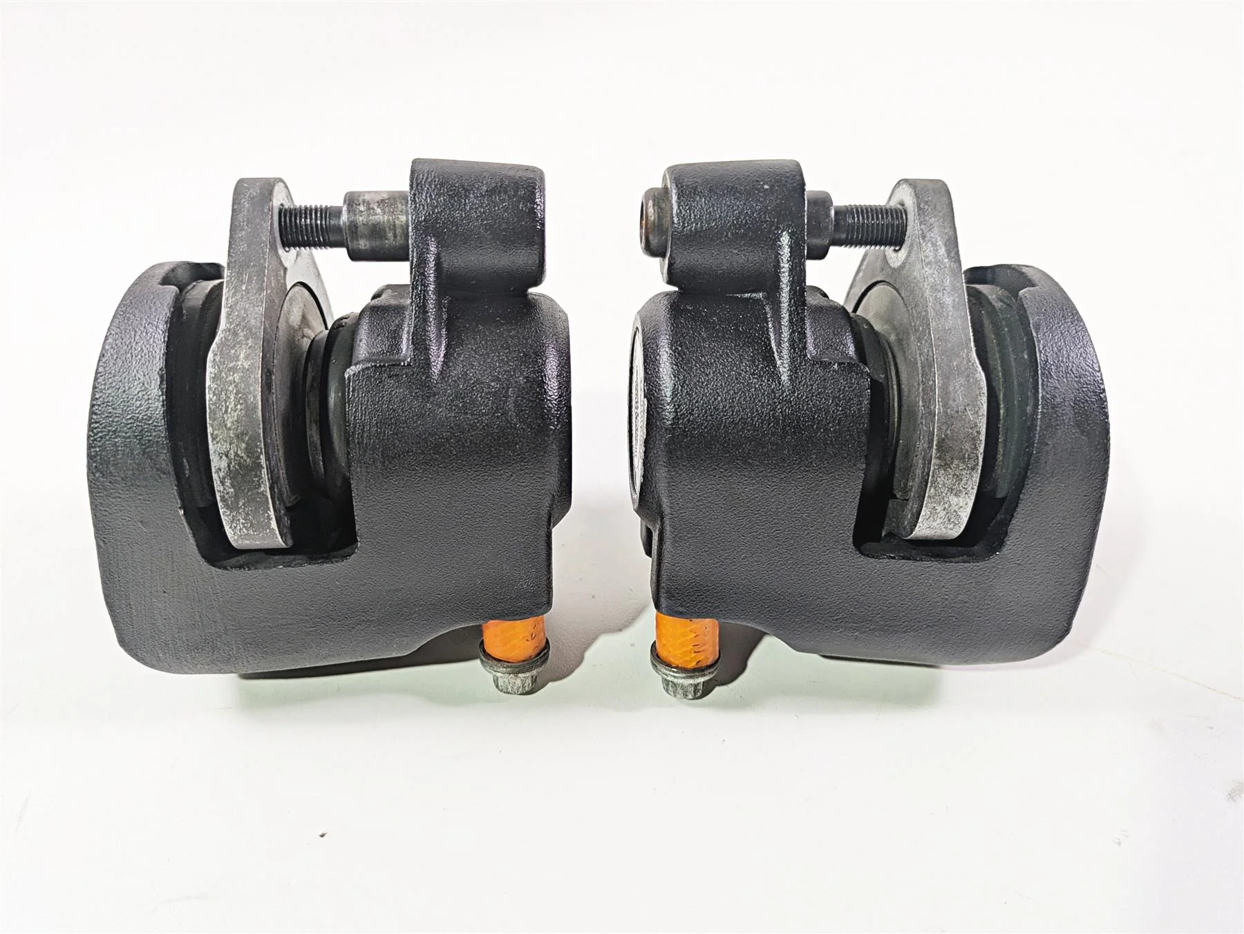 1999 Harley Touring FLHTCUI E-Glide Front Brake Caliper Set 44023-83C 44046-84C - Image 9
