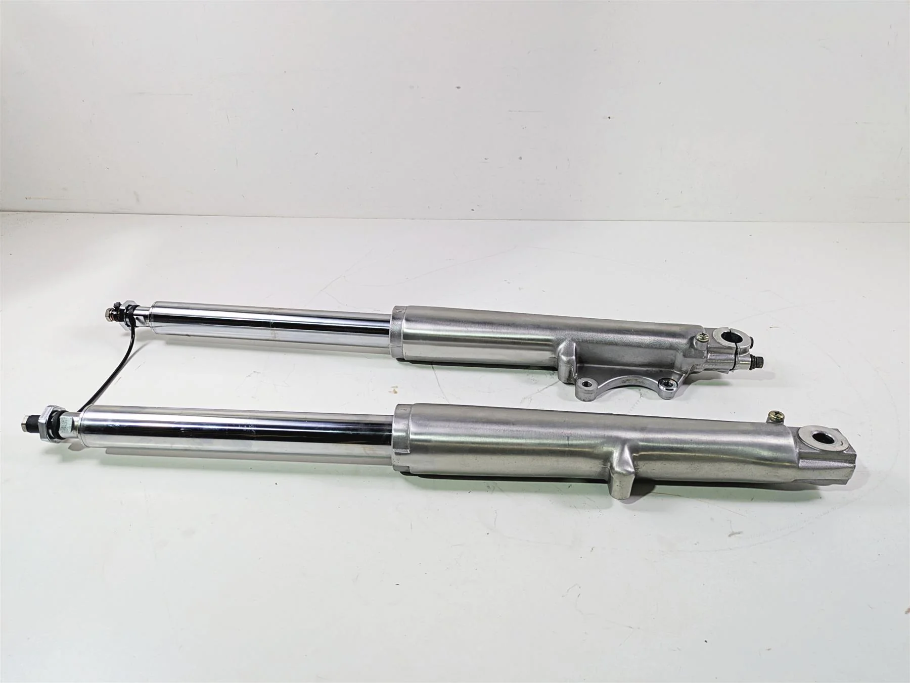 1999 Harley Touring FLHTCUI E-Glide Front Fork Legs READ 45826-97 45833-97 - Image 7