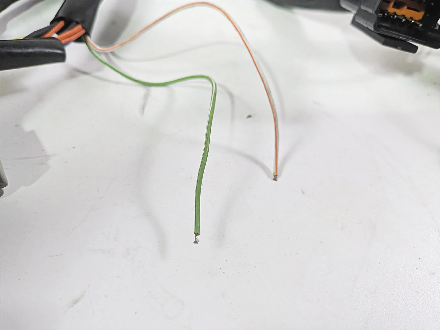 1999 Harley Touring FLHTCUI E-Glide Front Nose Wiring Harness READ 70232-98 - Image 5