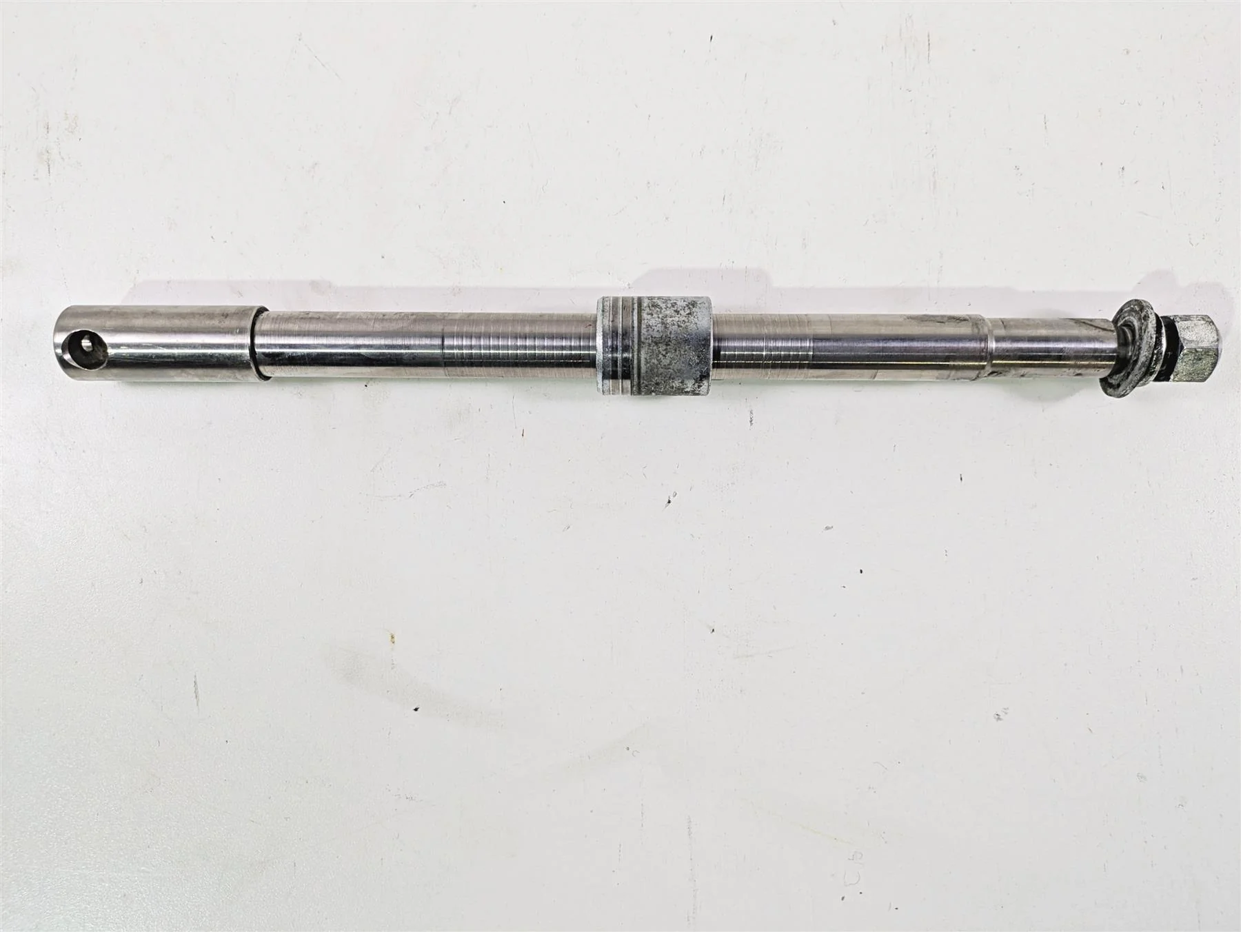 1999 Harley Touring FLHTCUI E-Glide Front Wheel Spindle Axle 3/4" 43346-83B