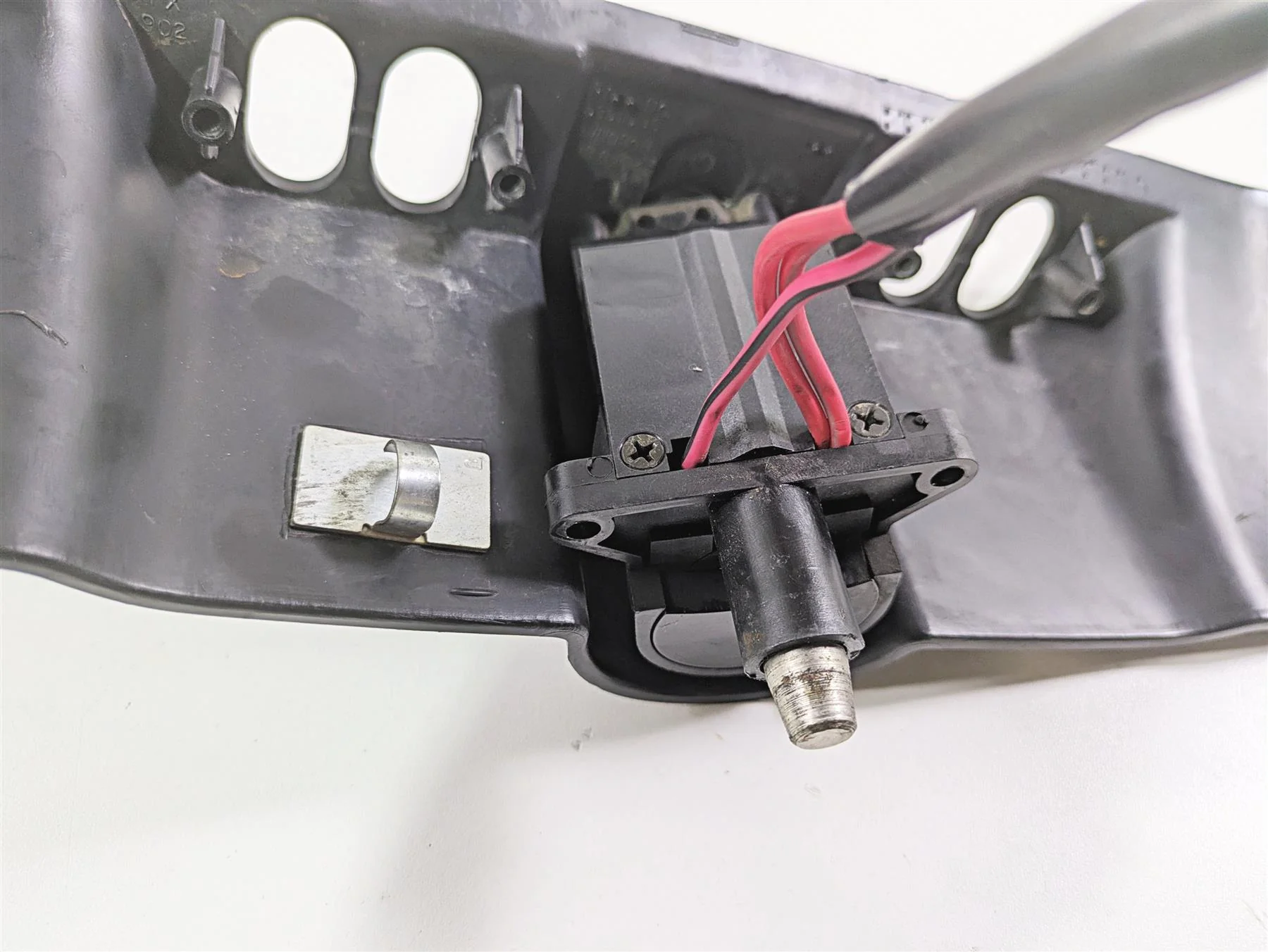 1999 Harley Touring FLHTCUI E-Glide Ignition Switch & Knob VIN 71526-93B - Image 8