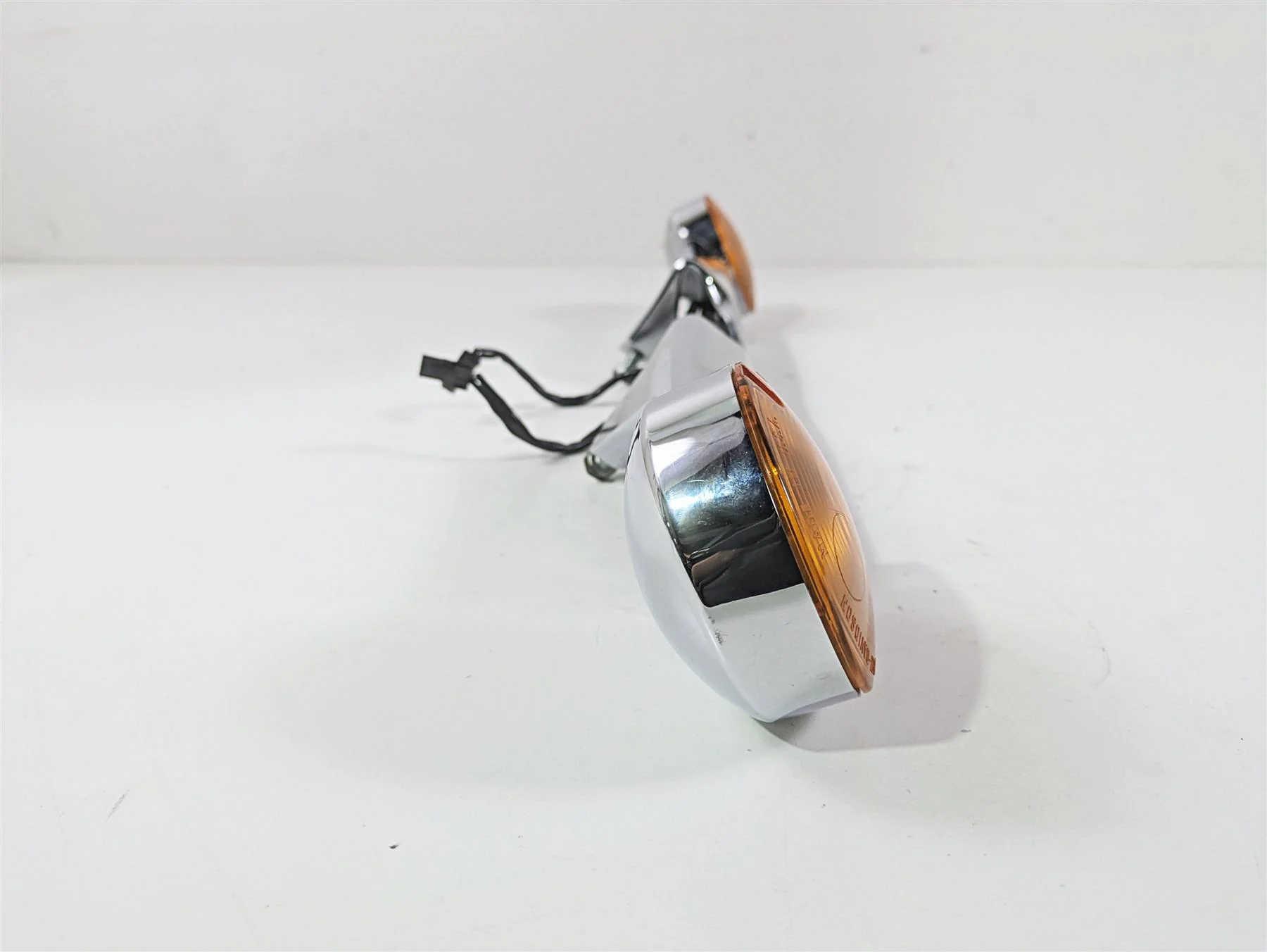 1999 Harley Touring FLHTCUI E-Glide Rear Blinker Turn Signal Bar 68510-74C - Image 4