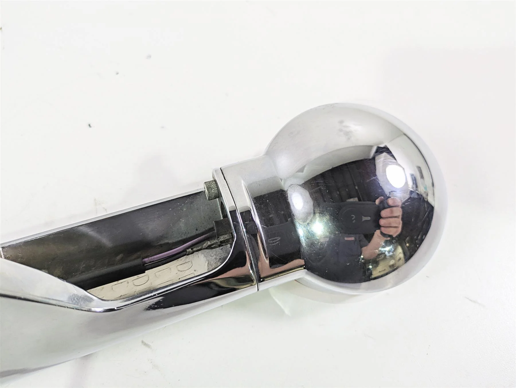1999 Harley Touring FLHTCUI E-Glide Rear Blinker Turn Signal Bar 68510-74C - Image 6