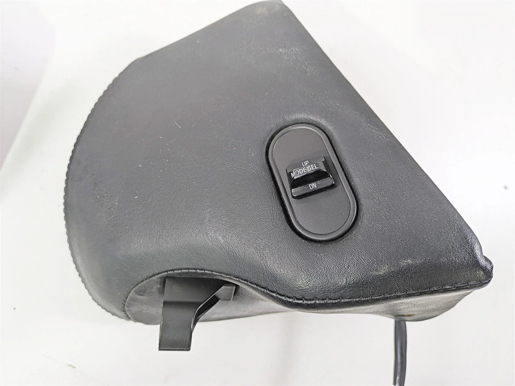 1999 Harley Touring FLHTCUI E-Glide Rear Speaker Housing Set 76303-98B - Image 6