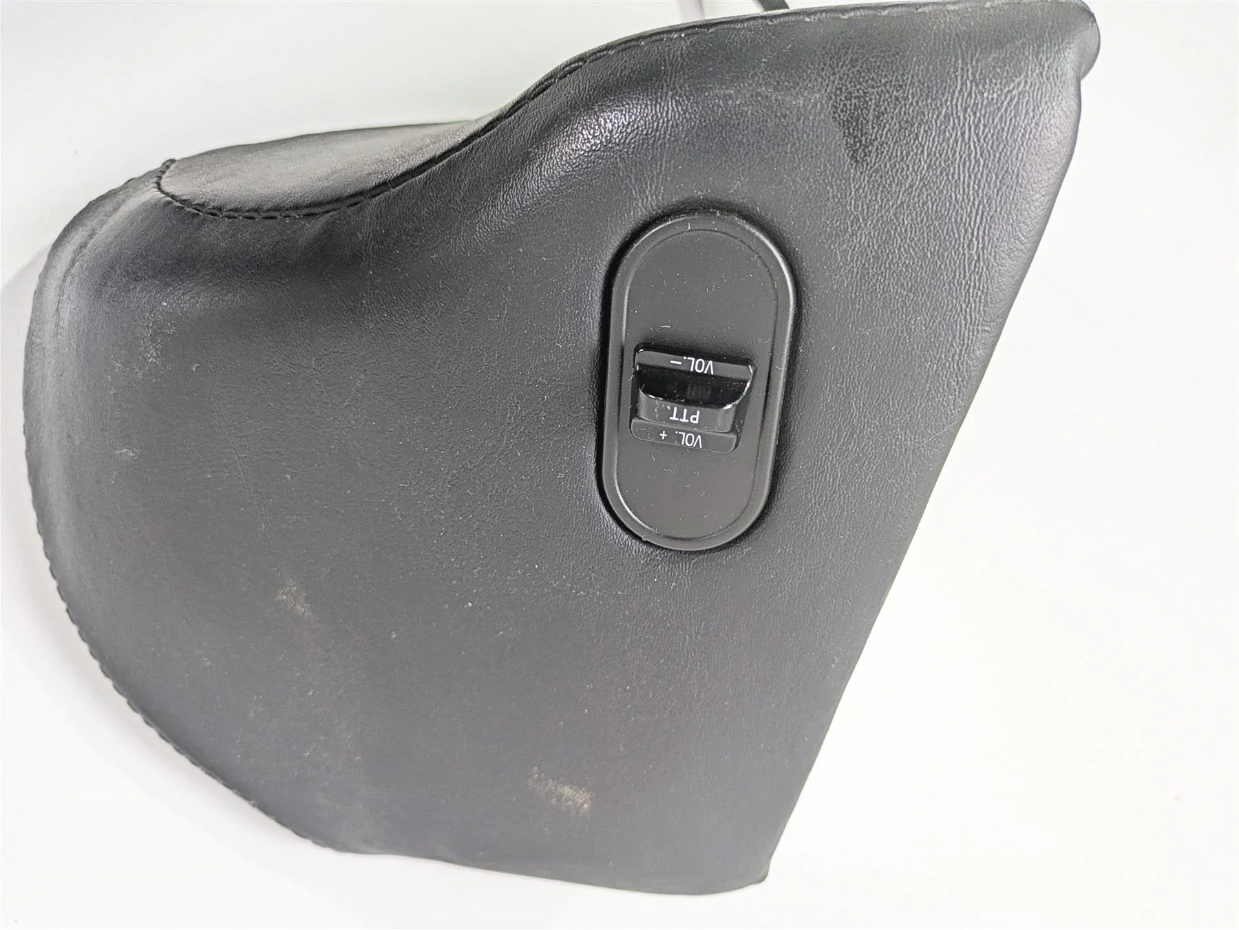 1999 Harley Touring FLHTCUI E-Glide Rear Speaker Housing Set 76303-98B - Image 7