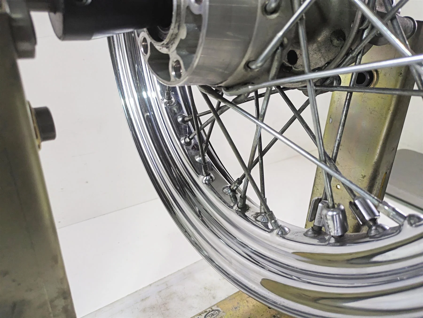 1999 Harley Touring FLHTCUI E-Glide Rear Wheel Rim 16x3 Spoke READ 41010-86C - Image 9