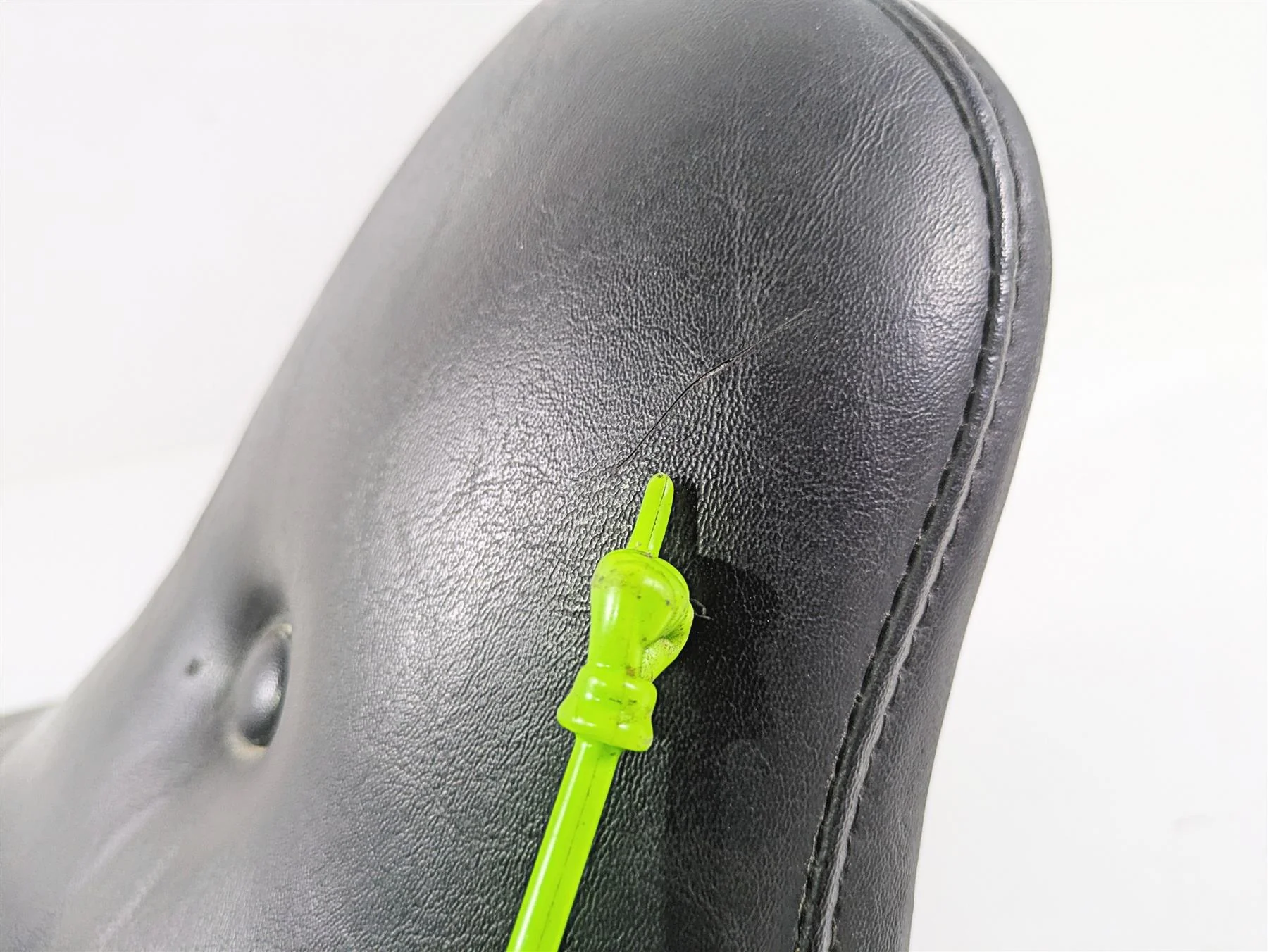 1999 Harley Touring FLHTCUI E-Glide Seat Saddle READ 52164-97B - Image 10
