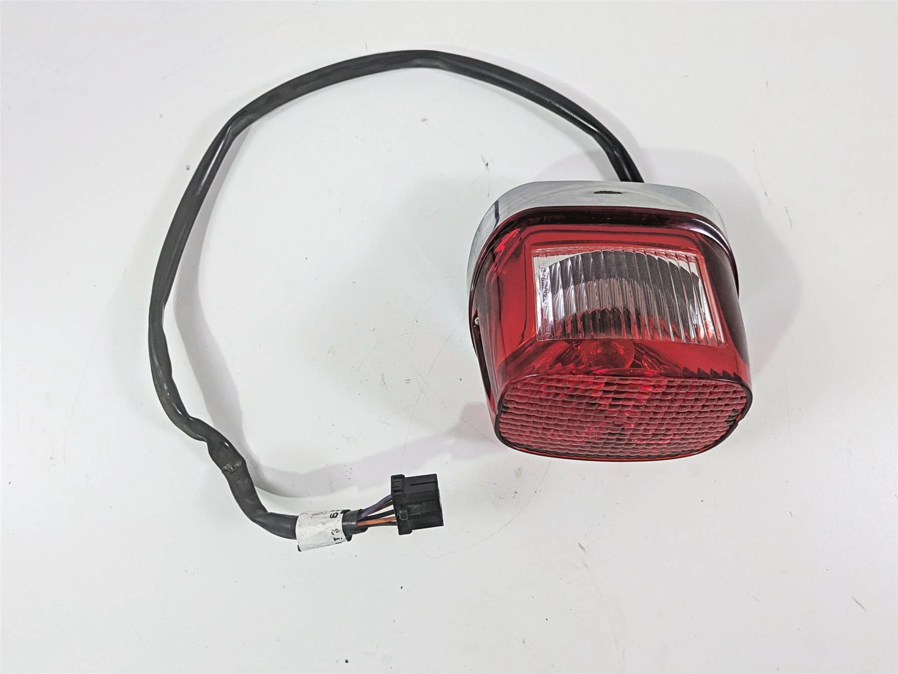 1999 Harley Touring FLHTCUI E-Glide Taillight Tail Light & Wiring 68140-04 - Image 2