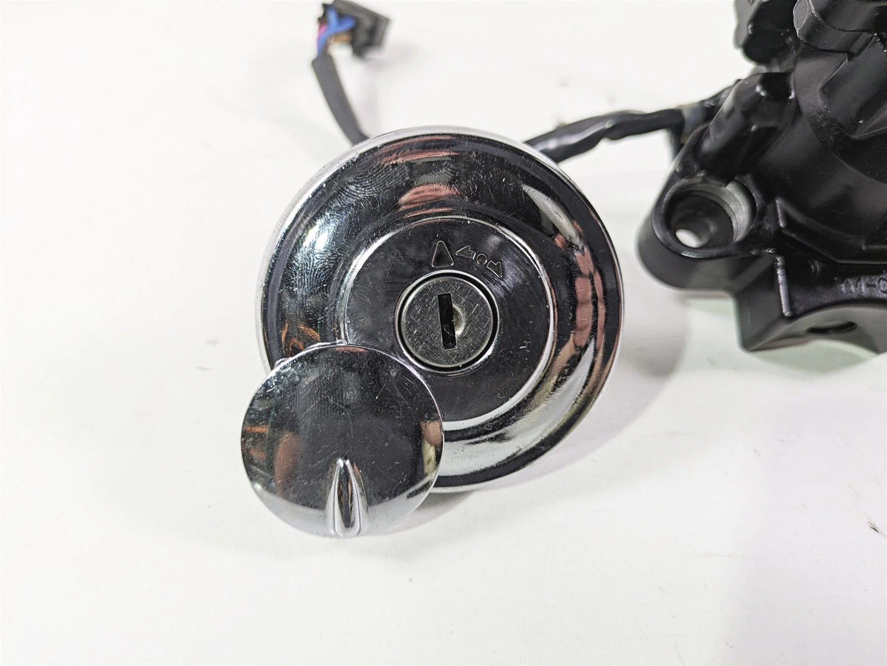 1999 Yamaha XV1600 Road Star Ignition Switch Key Lock Tank Cap Set 4WM-82501-02 - Image 3