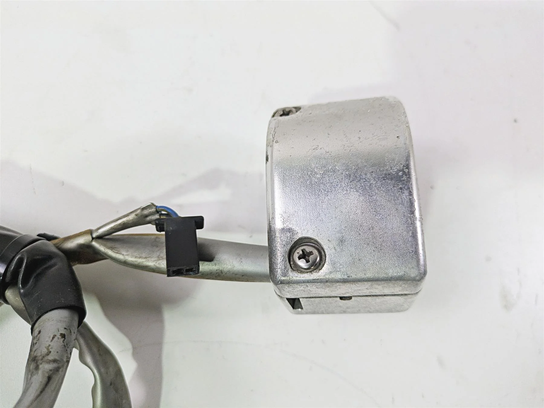 1999 Yamaha XV1600 Road Star Left Hand Turn Signal Control Switch 5BN-83972-00 - Image 7