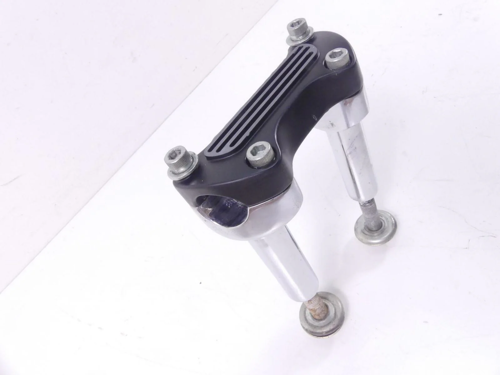 2000 Harley Sportster XL1200 Handlebar Handle Bar Riser Mount 4 1/8" 67898-96 - Image 4