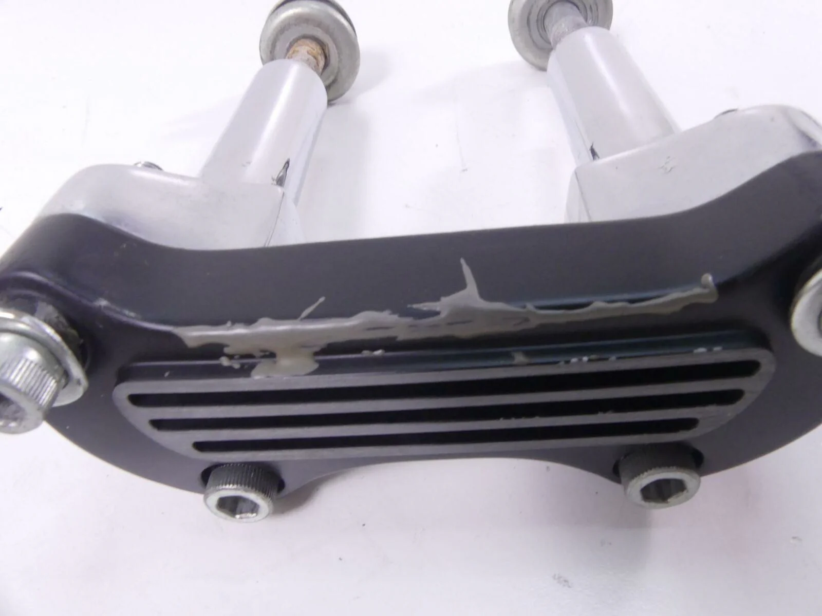 2000 Harley Sportster XL1200 Handlebar Handle Bar Riser Mount 4 1/8" 67898-96 - Image 5