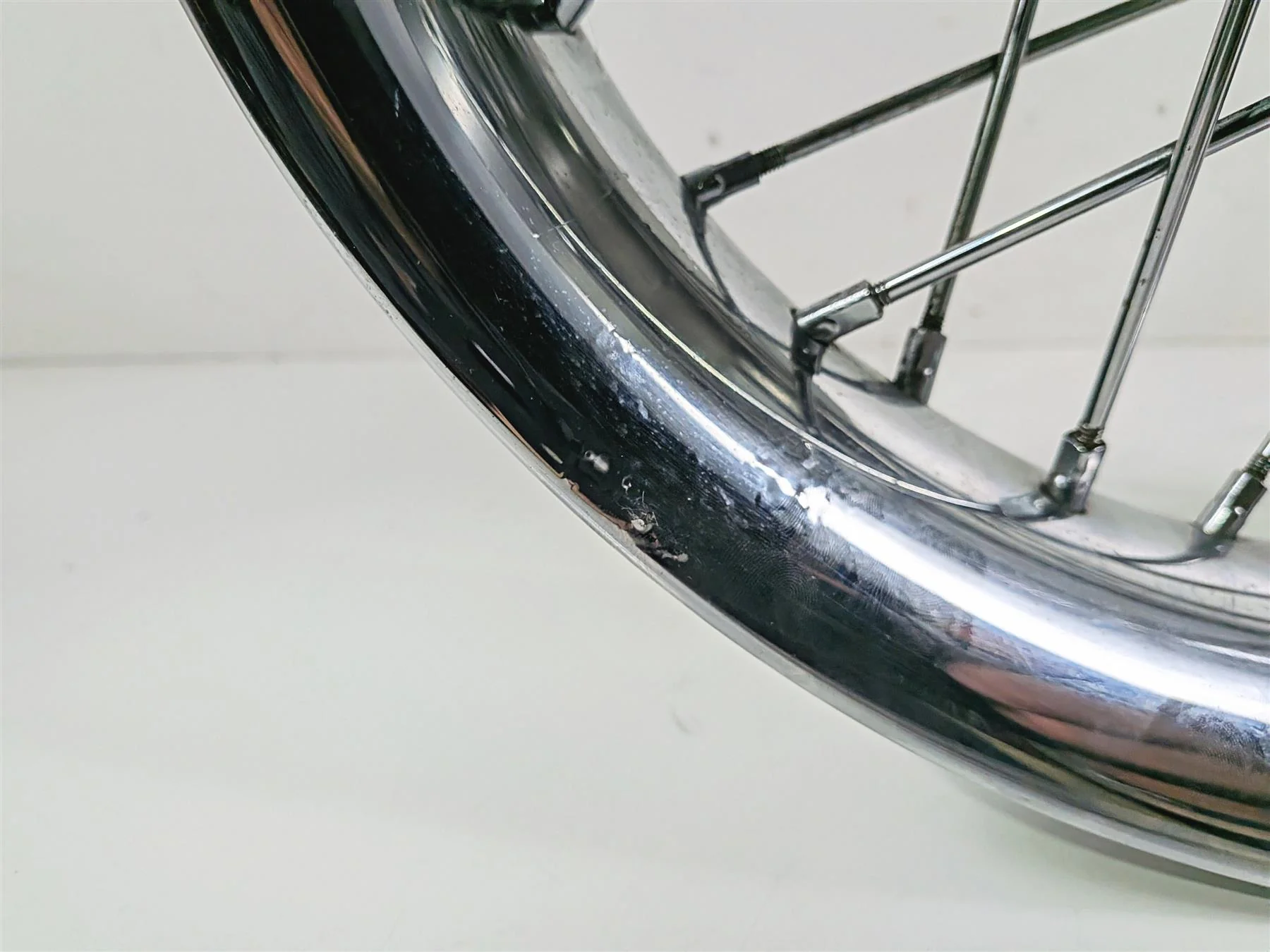2000 Harley Touring FLHRCI Road King 16x3 Rear Wheel Spoke Rim -Runout 43440-05A - Image 6