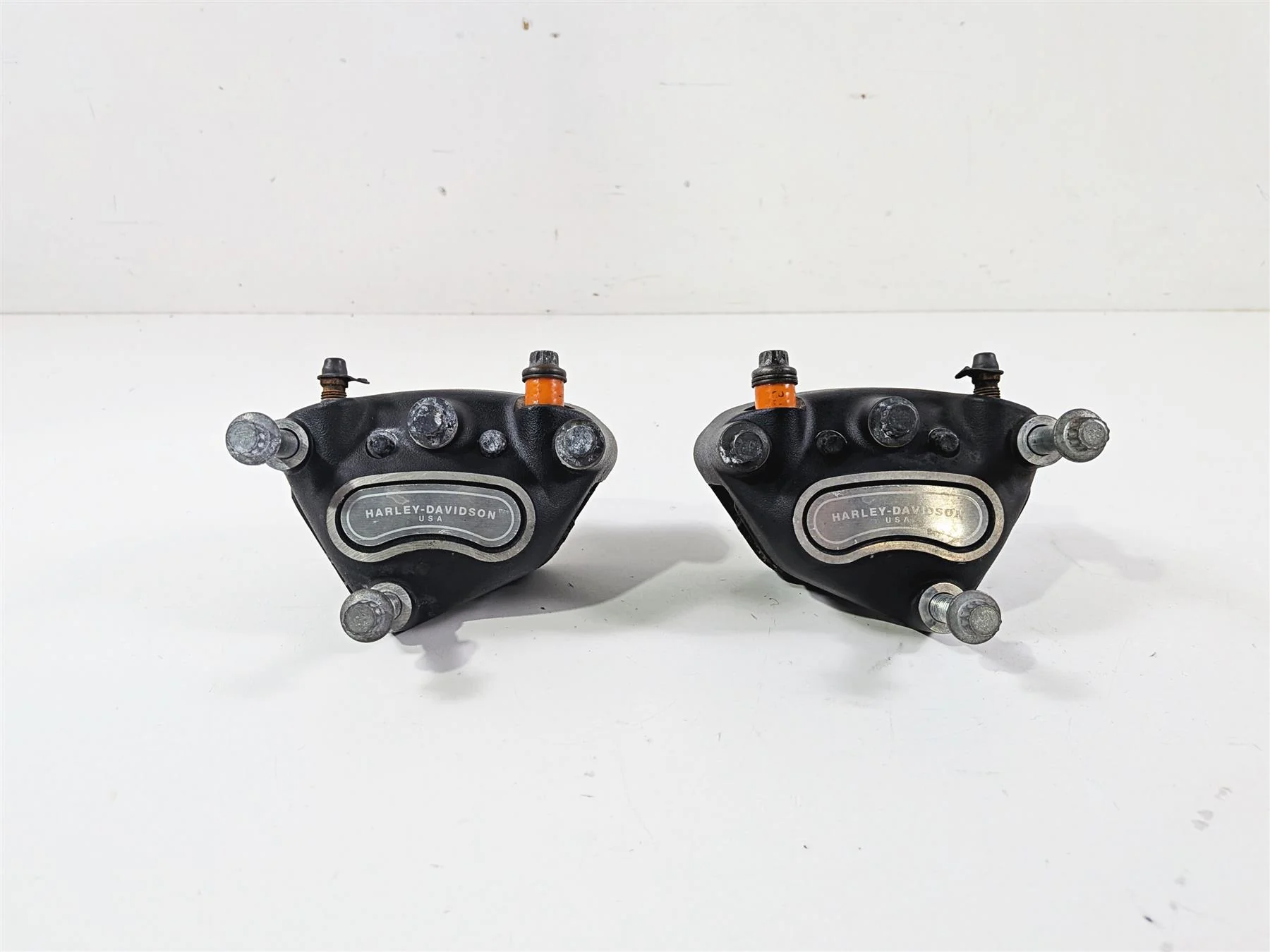2000 Harley Touring FLHRCI Road King Front Brake Caliper Set 44023-00C 44046-00D - Image 2