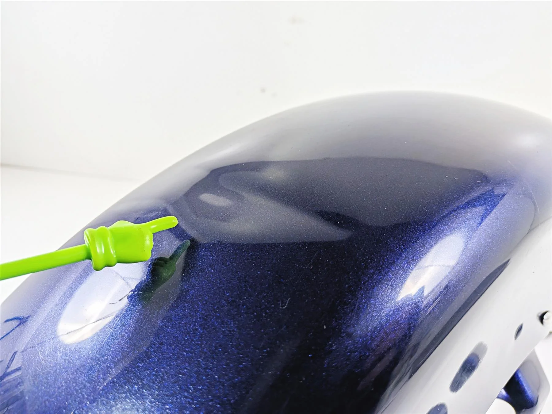 2000 Harley Touring FLHRCI Road King Front Fender - Dented 59087-00B - Image 9