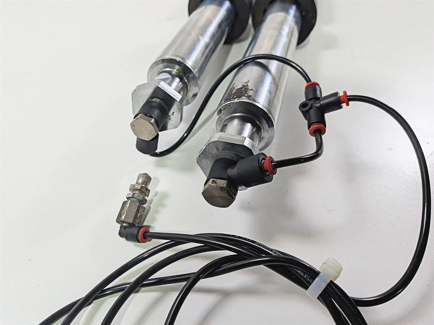 2000 Harley Touring FLHRCI Road King Front Fork Leg Set - Read 46497-00 46495-00 - Image 10