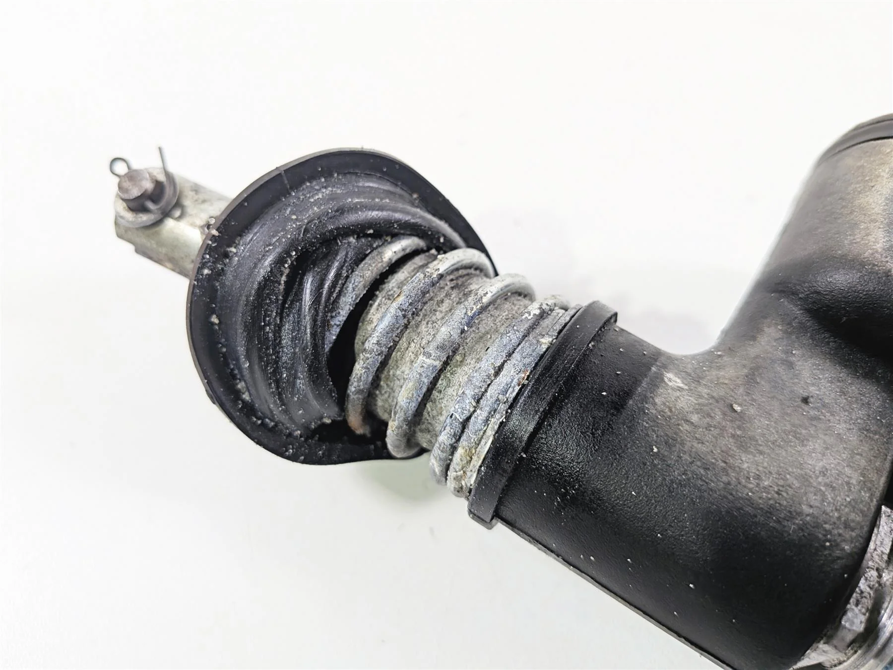 2000 Harley Touring FLHRCI Road King Rear Brake Master Cylinder 41755-99F - Image 6
