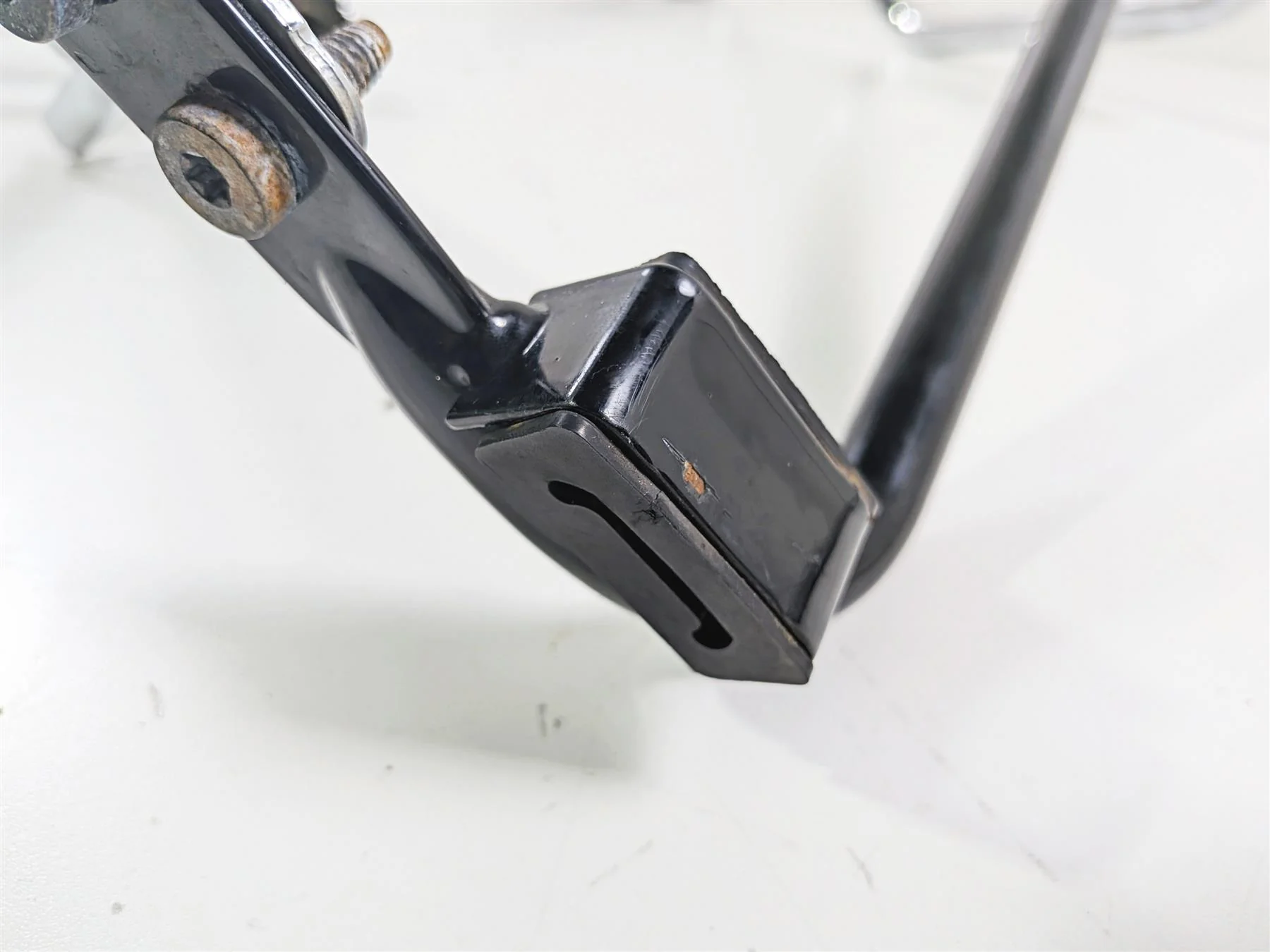 2000 Harley Touring FLHRCI Road King Saddlebag Guard Rail Set 49187-97 49176-97 - Image 9