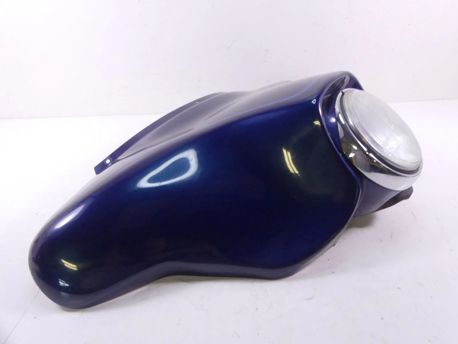 2000 Harley Touring FLHTCI Electra Glide Front Outer Fairing & Headlight 58236-9 - Image 3