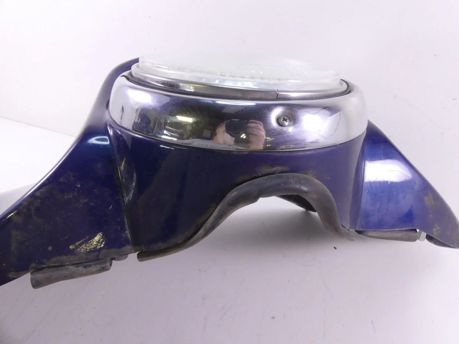 2000 Harley Touring FLHTCI Electra Glide Front Outer Fairing & Headlight 58236-9 - Image 6