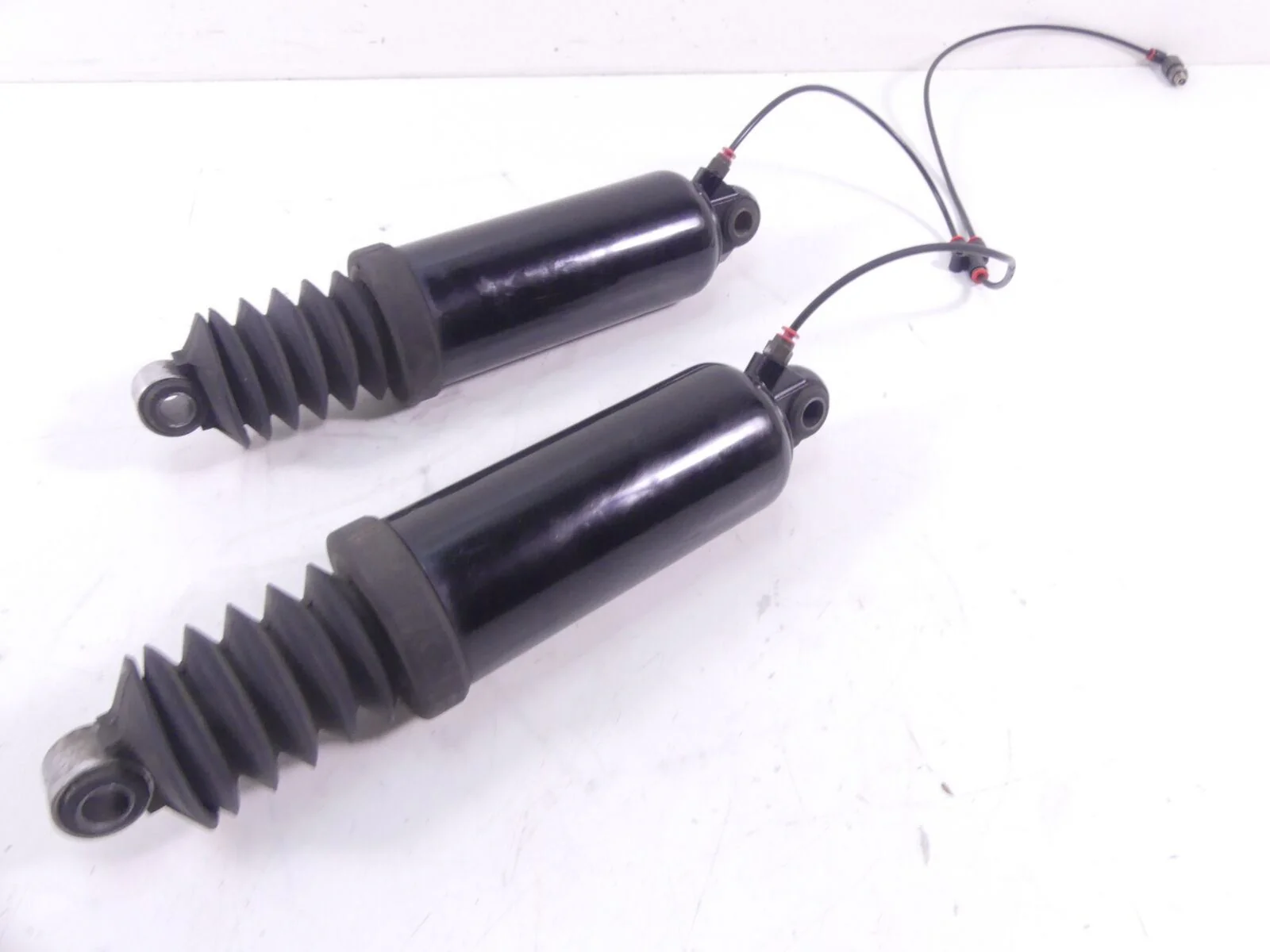 2000 Harley Touring FLHTCI Electra Glide Rear 12" Showa Shock Damper Set 54632-9 - Image 3