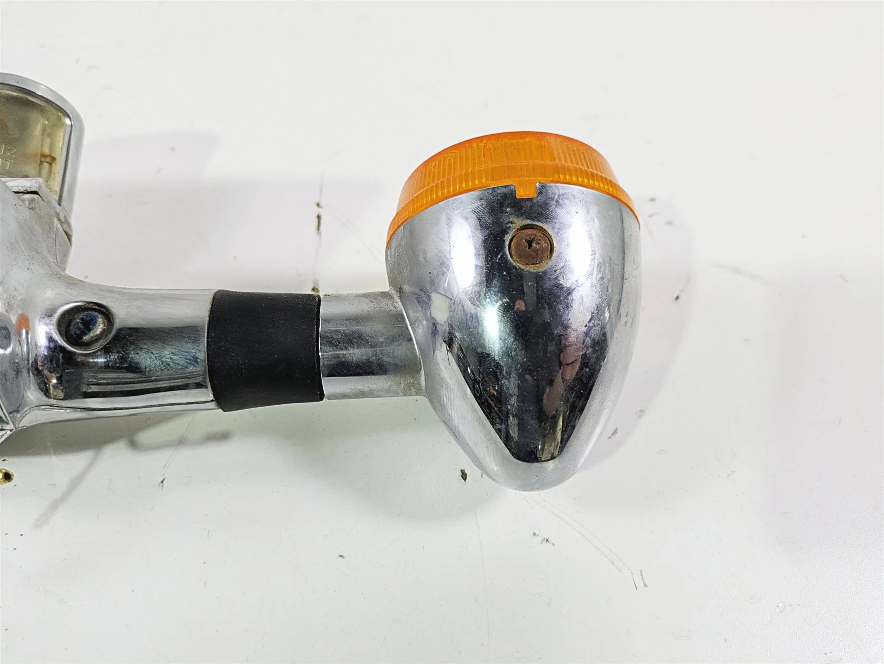2000 Honda VT1100 Shadow Sabre Rear Blinker Turn Signal Bar 33600-MBA-613 - Image 10