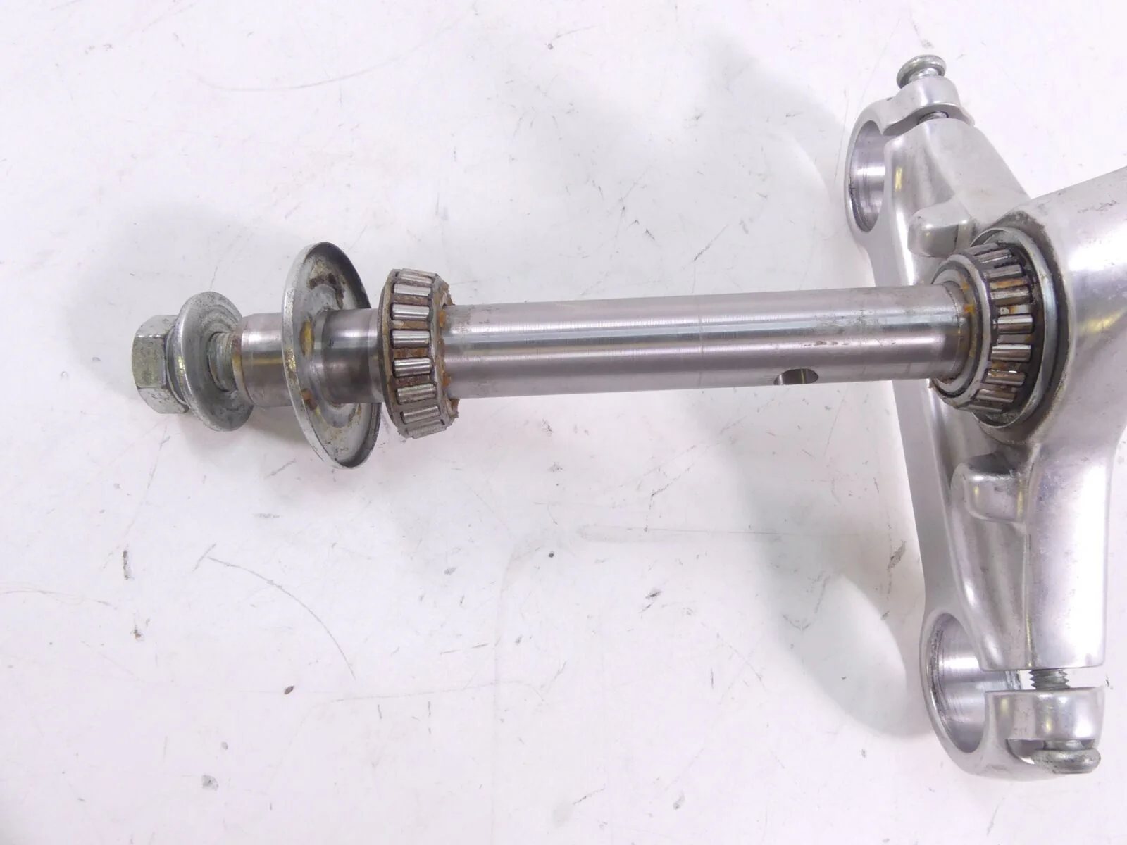 2001 Harley Davidson Sportster XL883 Lower Triple Tree Yoke 39Mm 45563-87 - Image 10