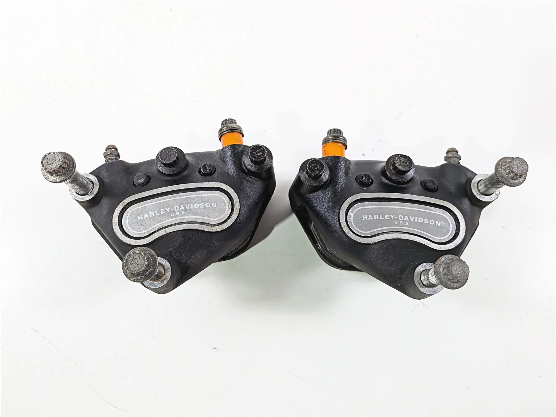 2001 Harley FLHRCI Road King Front Brake Caliper Set 44023-00C 44046-00D - Image 6