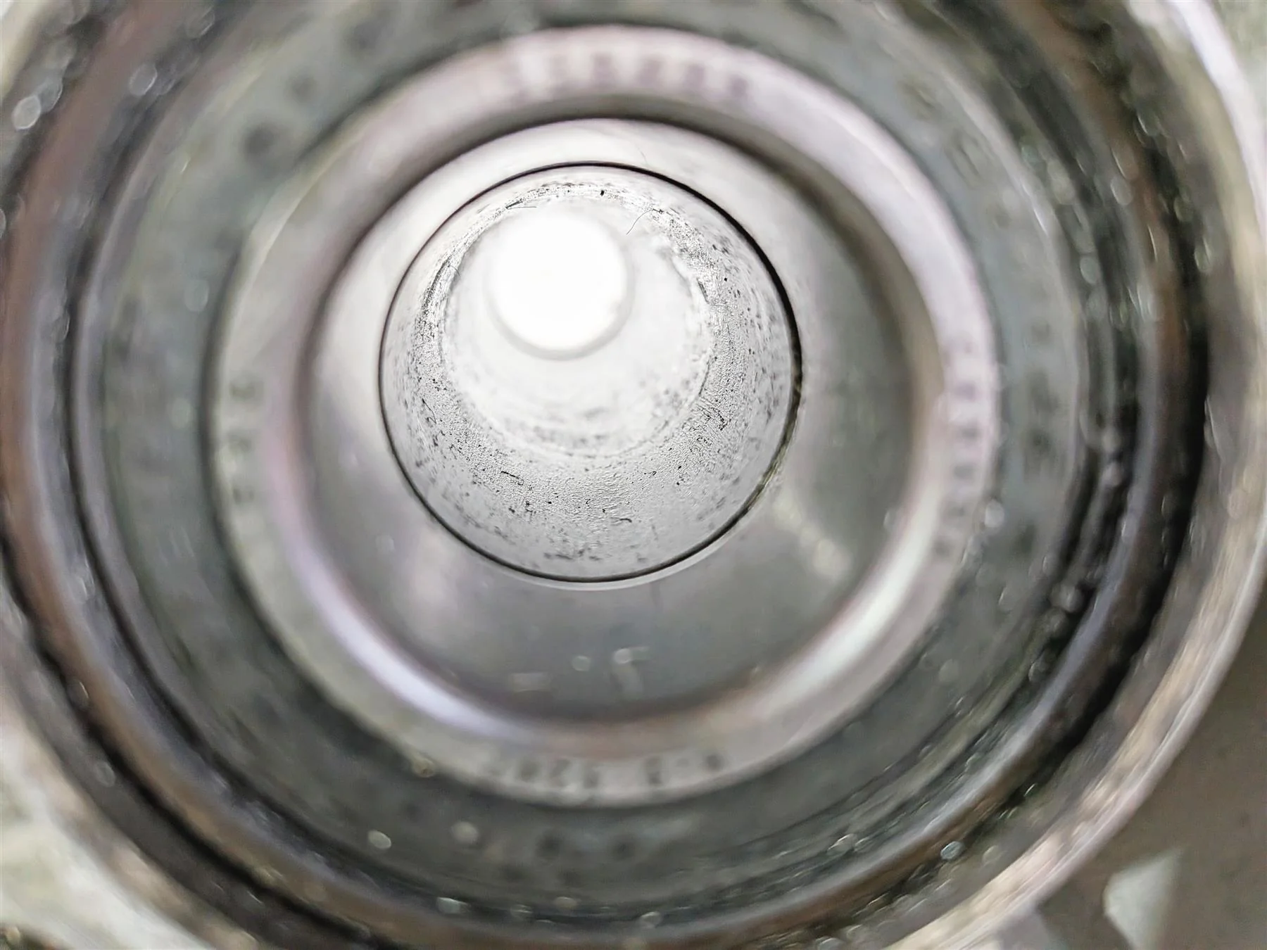 2001 Harley FLHRCI Road King Front Spoke Wheel Hub 40960-08 - Image 8