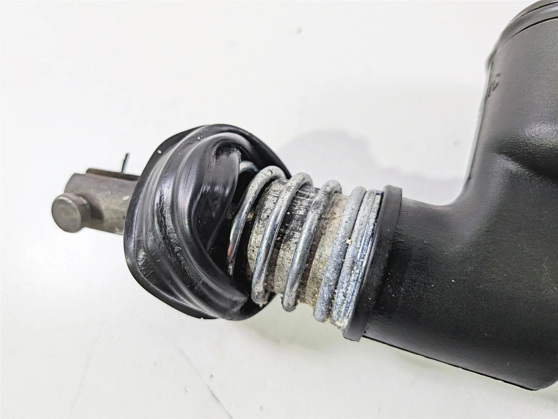 2001 Harley FLHRCI Road King Rear Brake Master Cylinder   41755-99F - Image 7