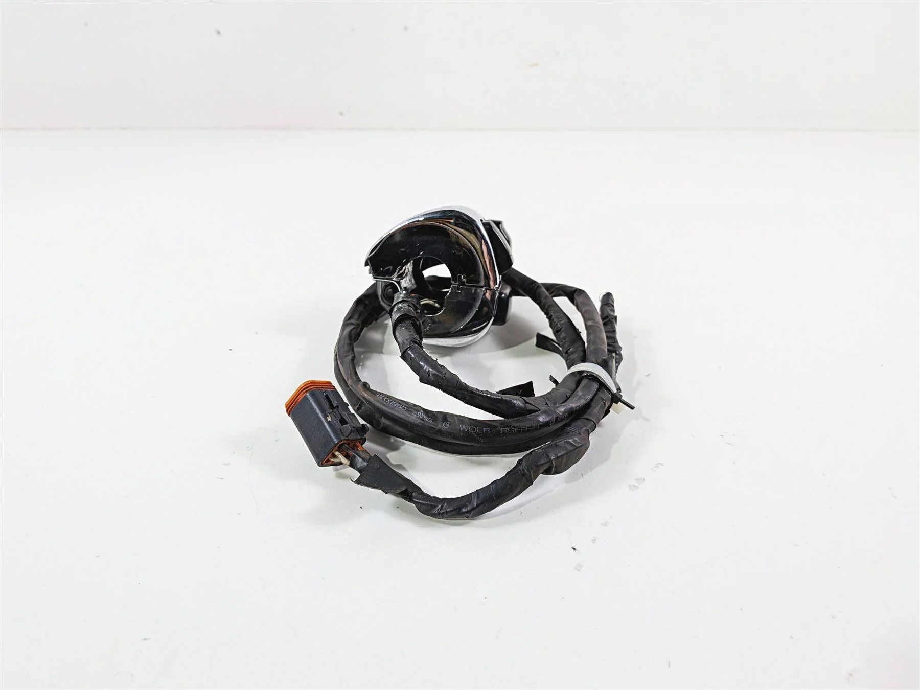 2001 Harley FLHRCI Road King Right Hand Control Switch - Read 71684-06A - Image 4